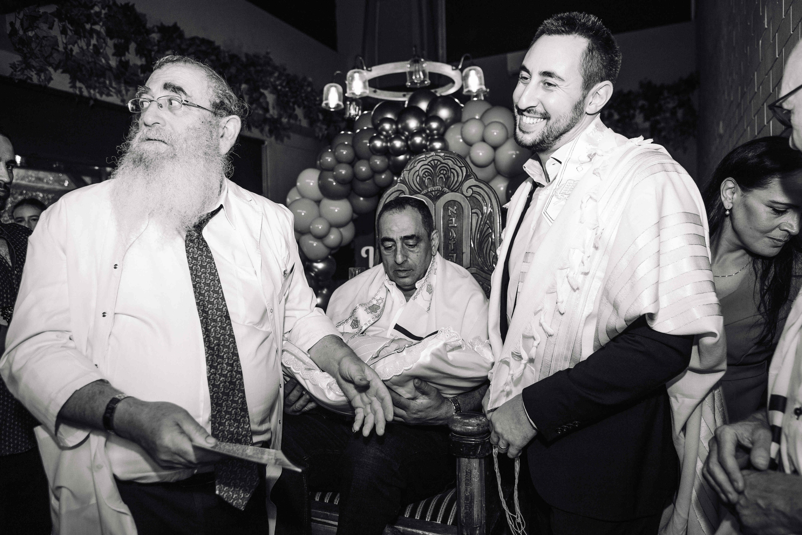 BRIT MILA (BIG EVENT). PHOTOGRAPHER IN ISRAEL