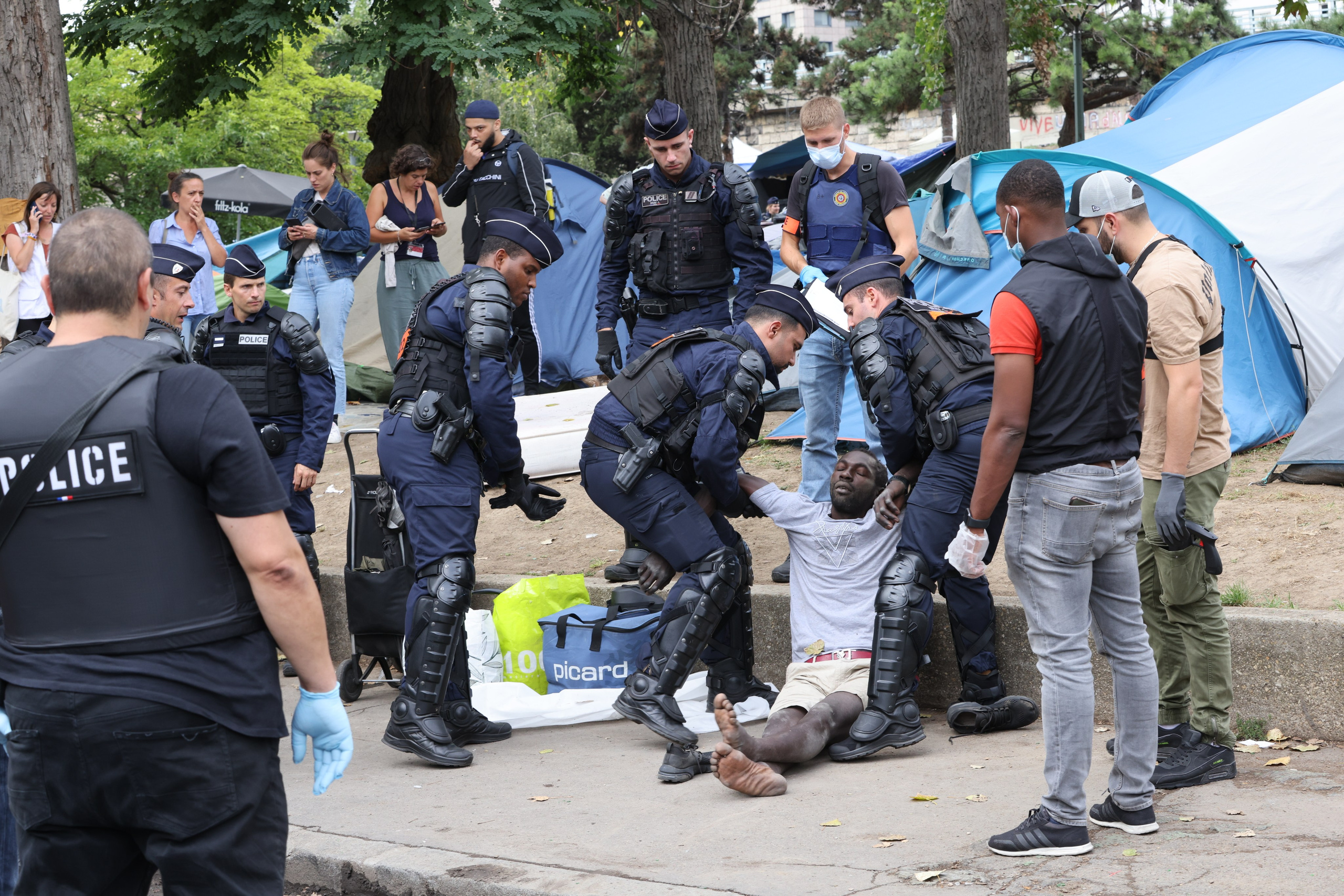 ANTI CRACK. Natalia Bogdanovska. Films et photographie corporate en France