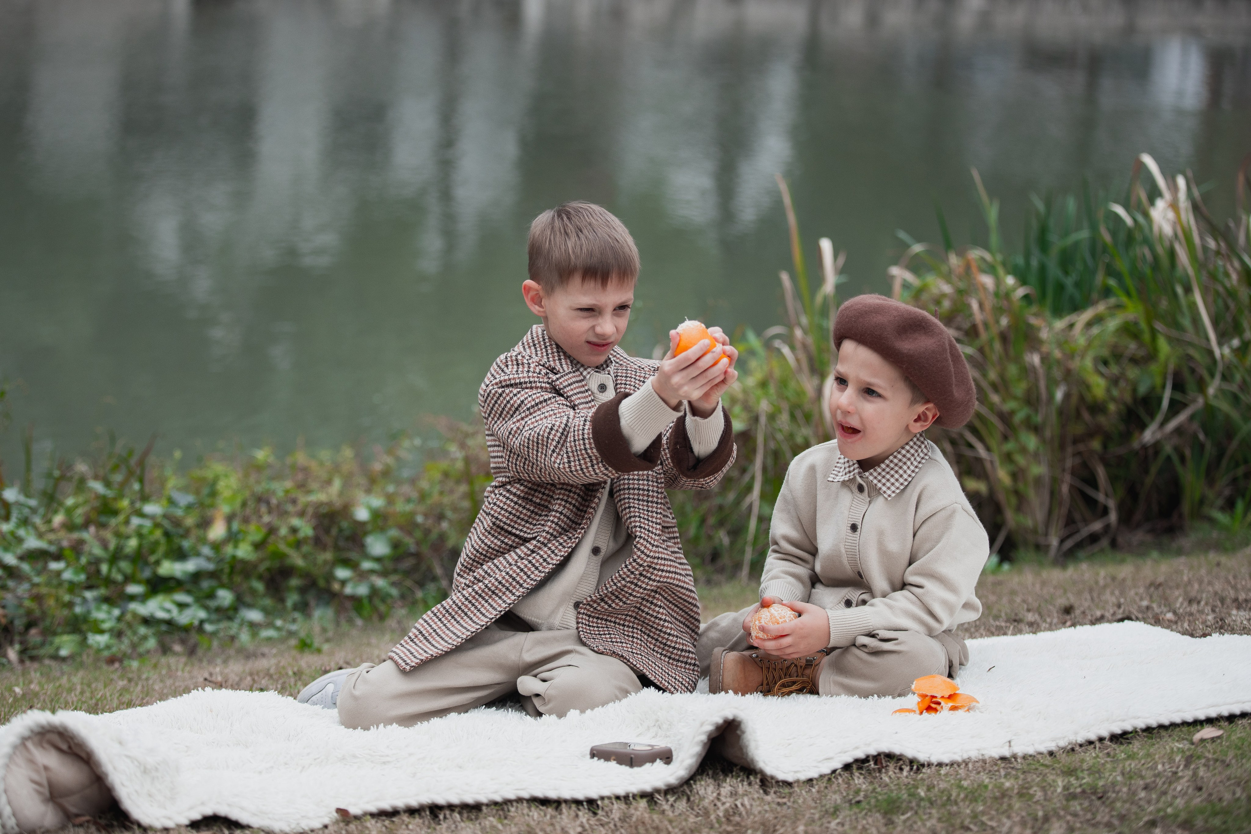 Family photoshoot in Temsa town, Shanghai. Photographer in Shanghai — Lola Pidluskaya
