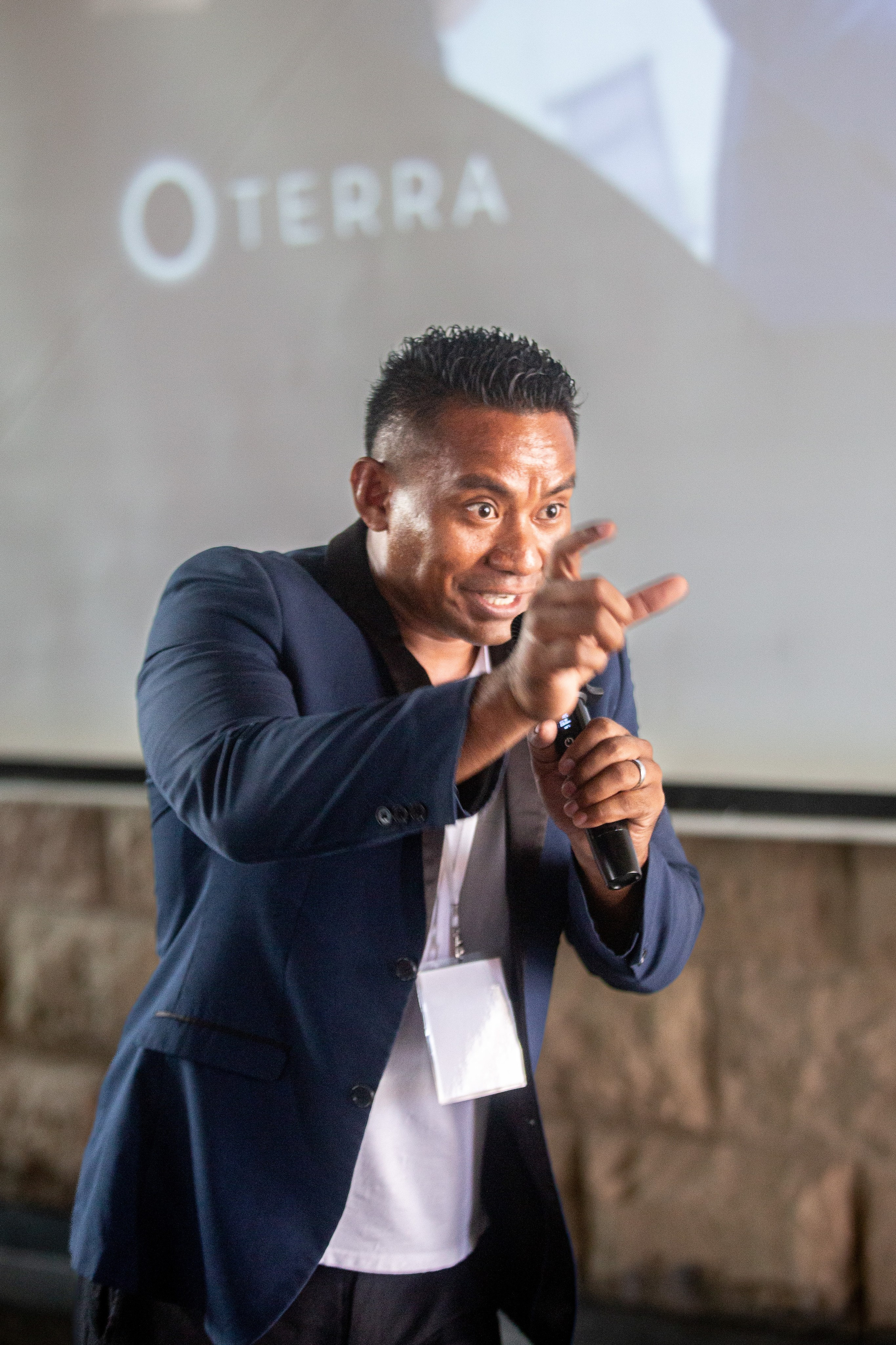 Terra 27.11. Индивидуальный и парный фотограф на Бали — Bali Dream Photo