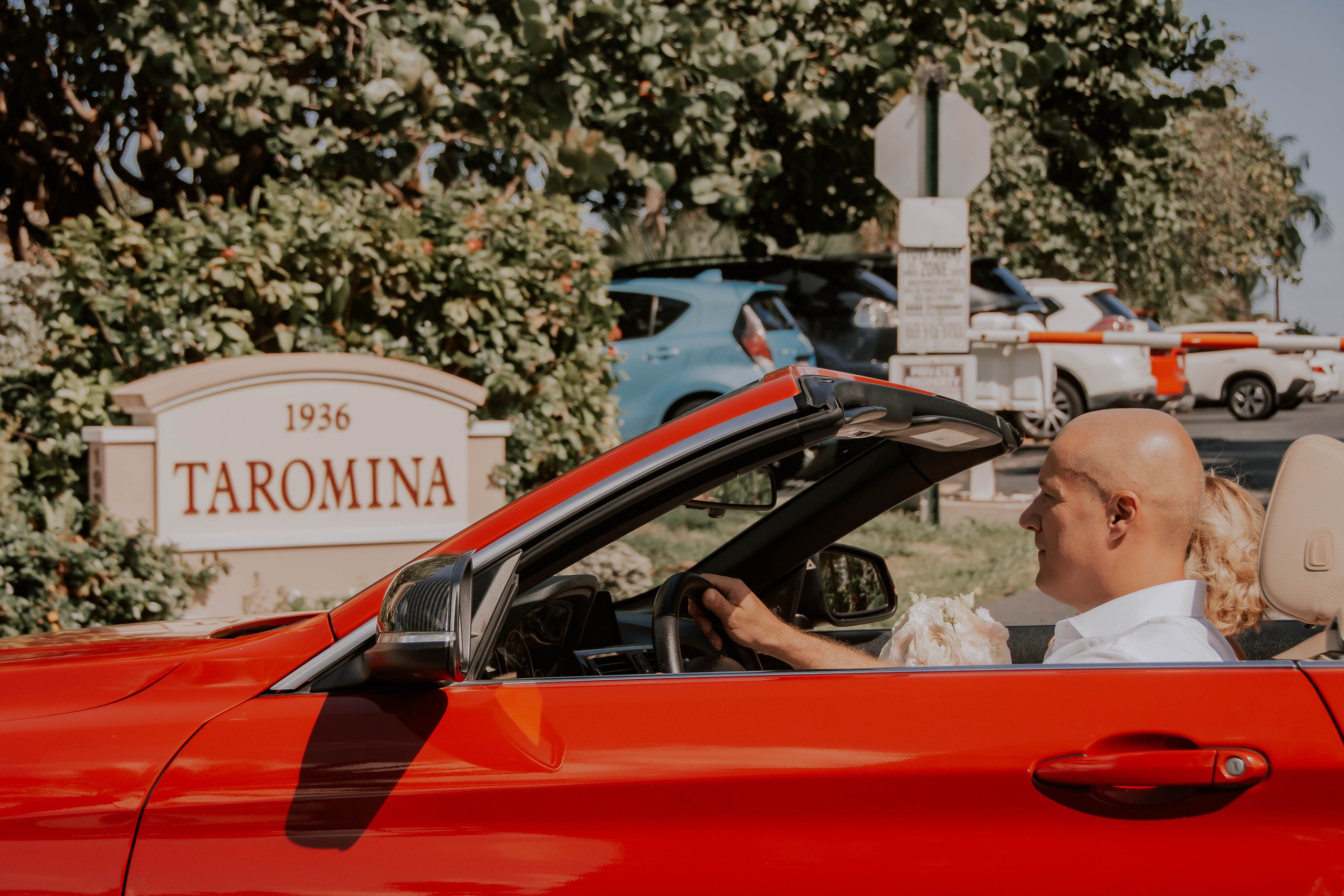 Wedding photography in Miami. Professional portrait photographer in Los Angeles | Axenia Haritonova