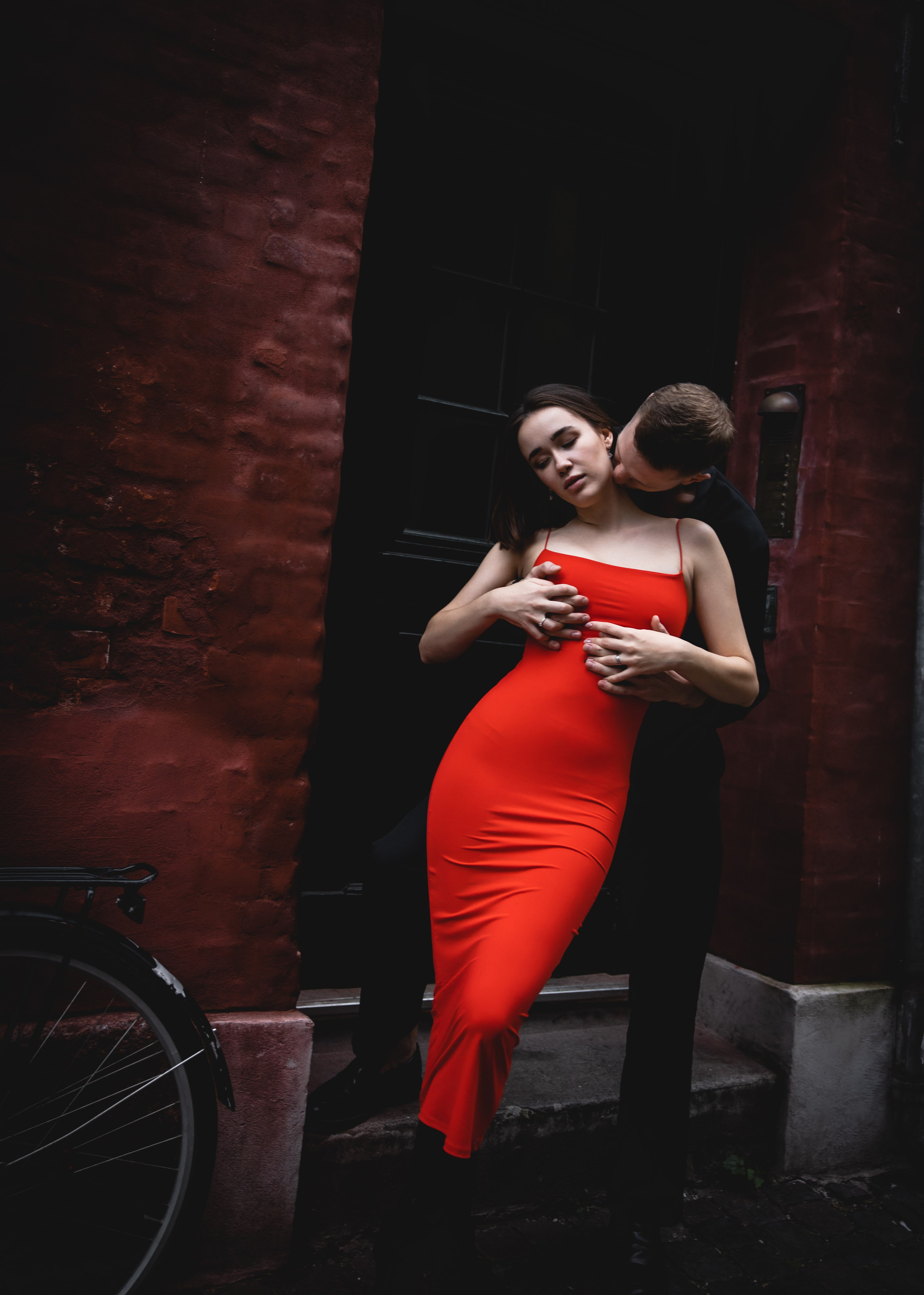 Julia and Filipp. Professional wedding photographer in Copenhagen, Denmark — Julia Byron