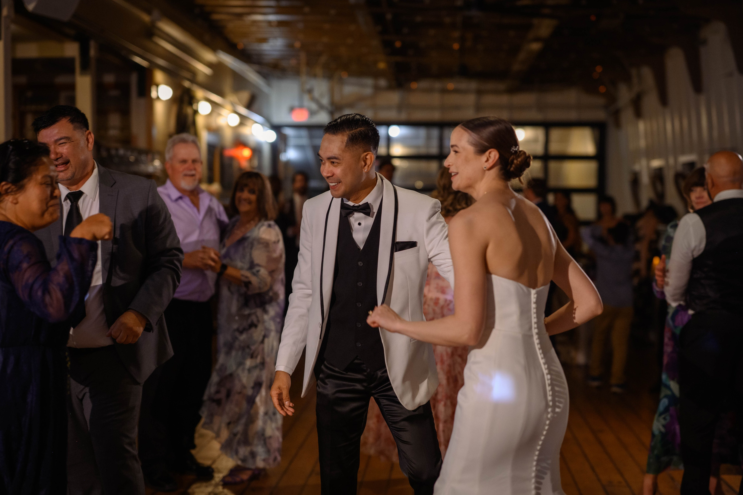 Kevin & Katie. Wedding & portrait photography in the Seattle Area. Helen Michelle photographer