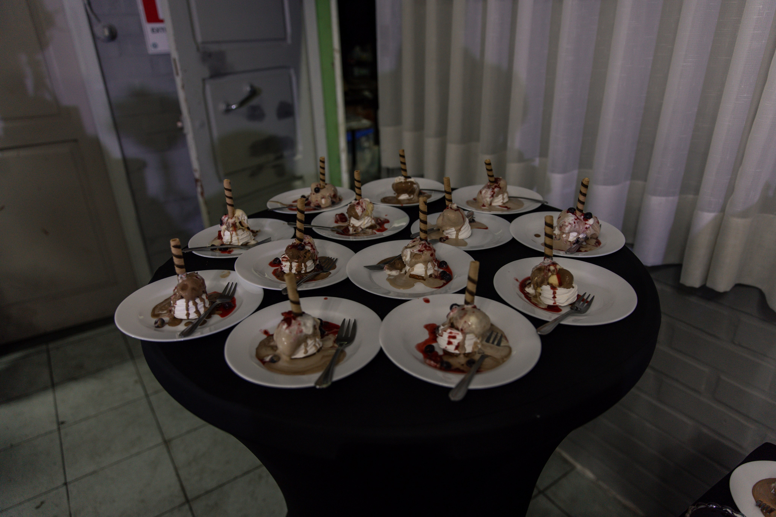 Johana y Edgar. Dinka & Emilio - El arte de preservar lo que no se repite