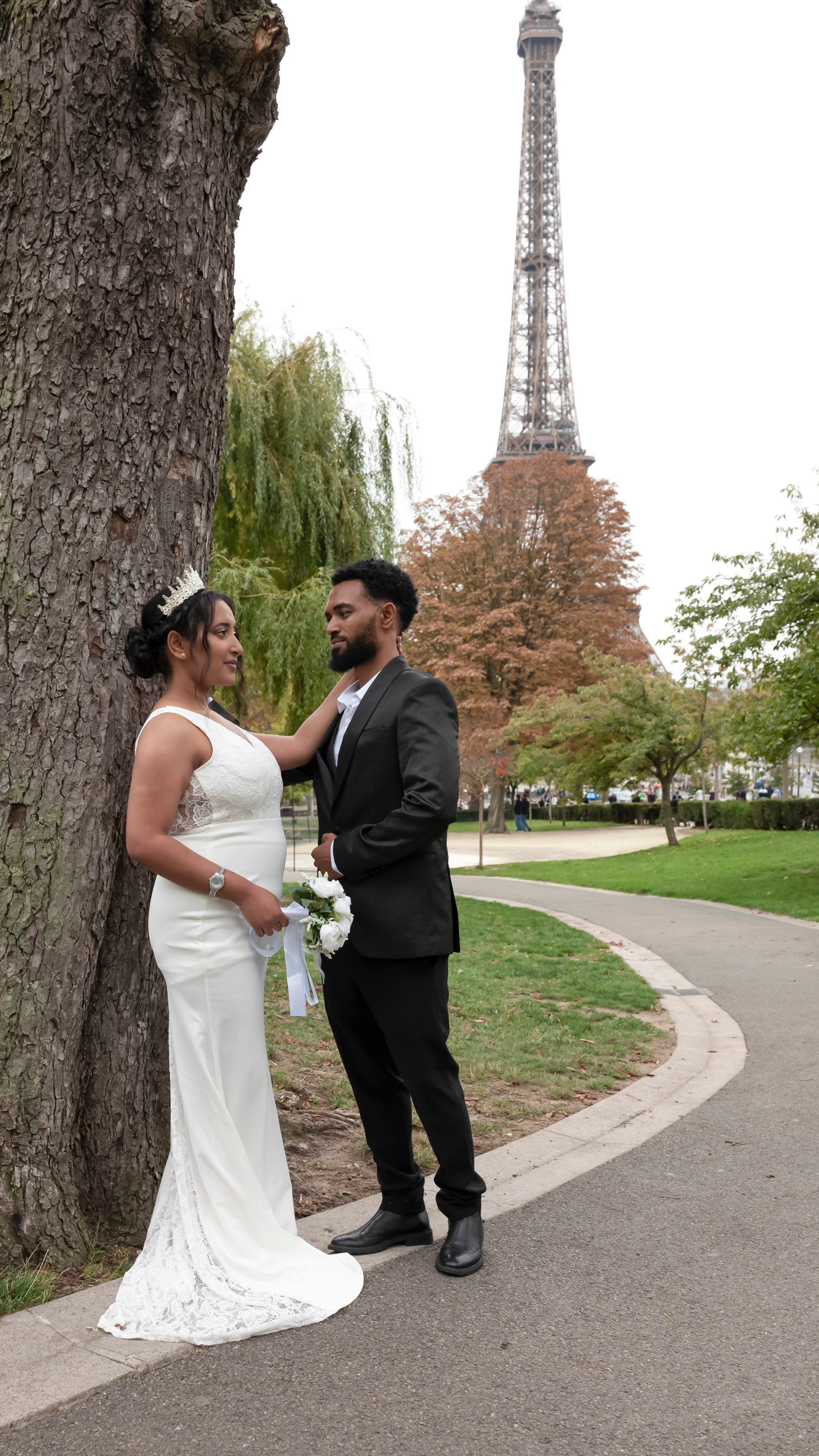 Wedding and proposal photoshoot in Paris. Alina Tagzieva- a photograper in Paris