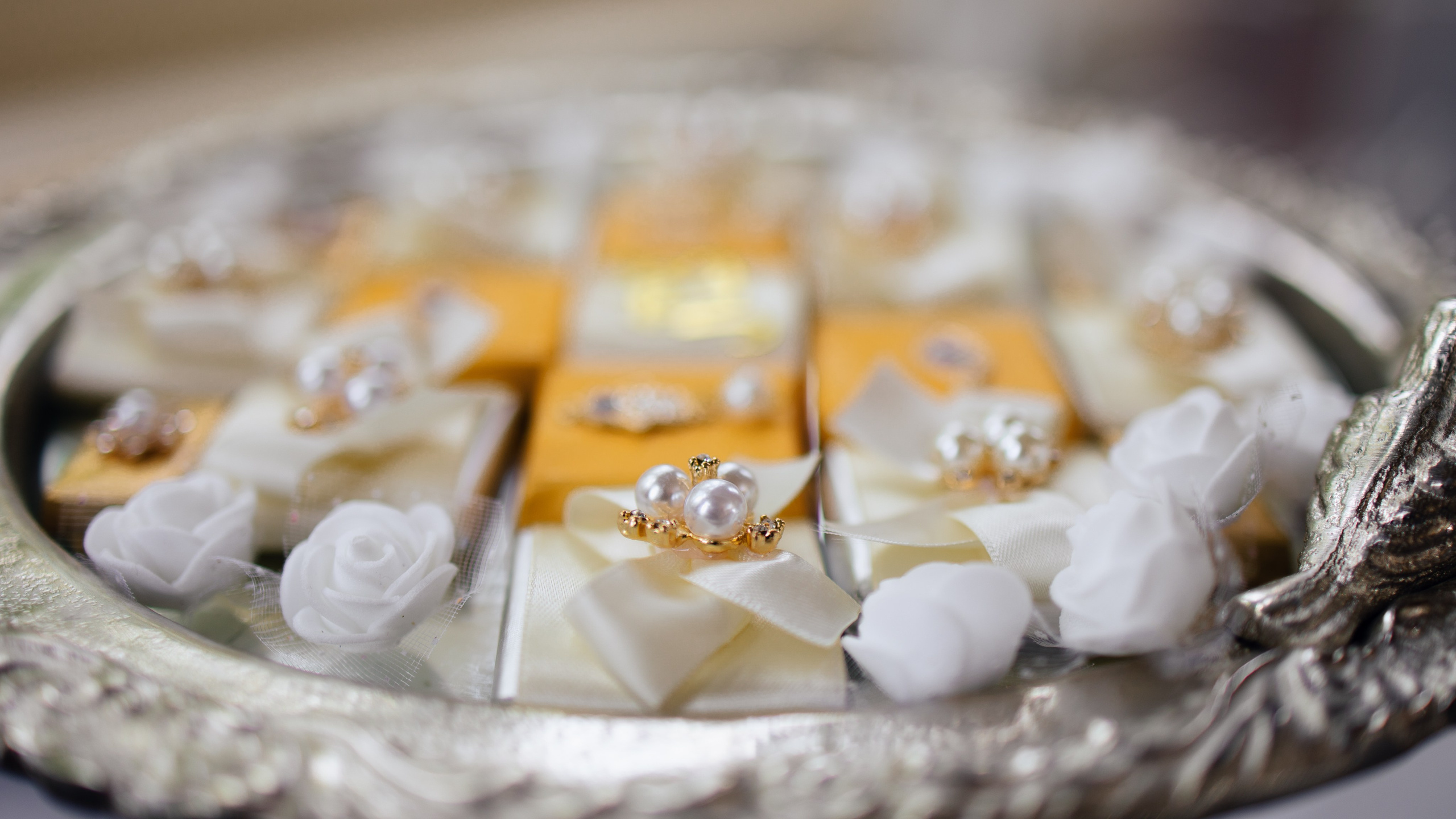 Elegant Wedding Photo Gallery. Timeless Wedding & Events Photography. Based in London, working across Europe