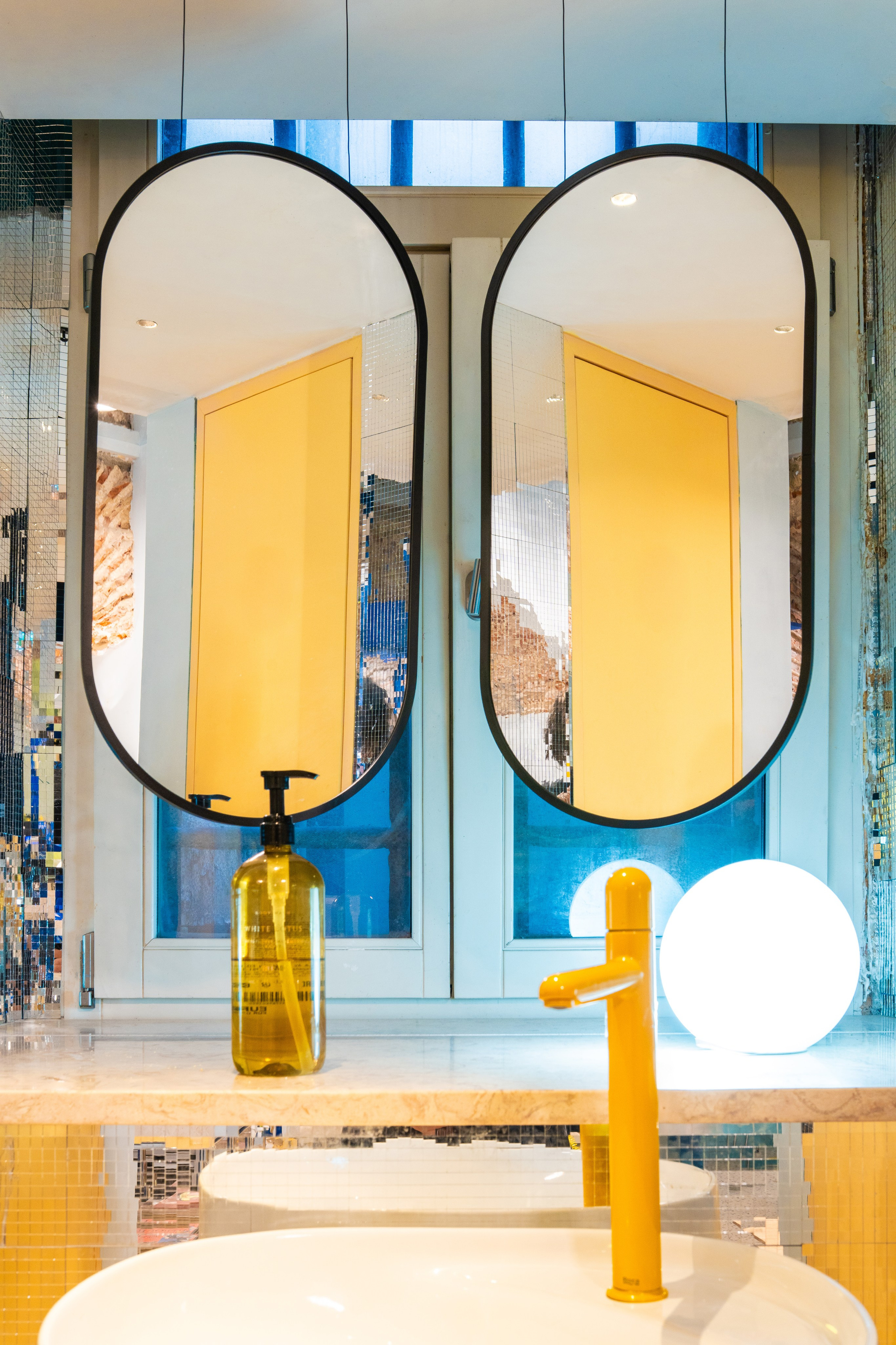 Cafe Basilio. Maria Sher. Fotógrafa profissional do Porto, Portugal