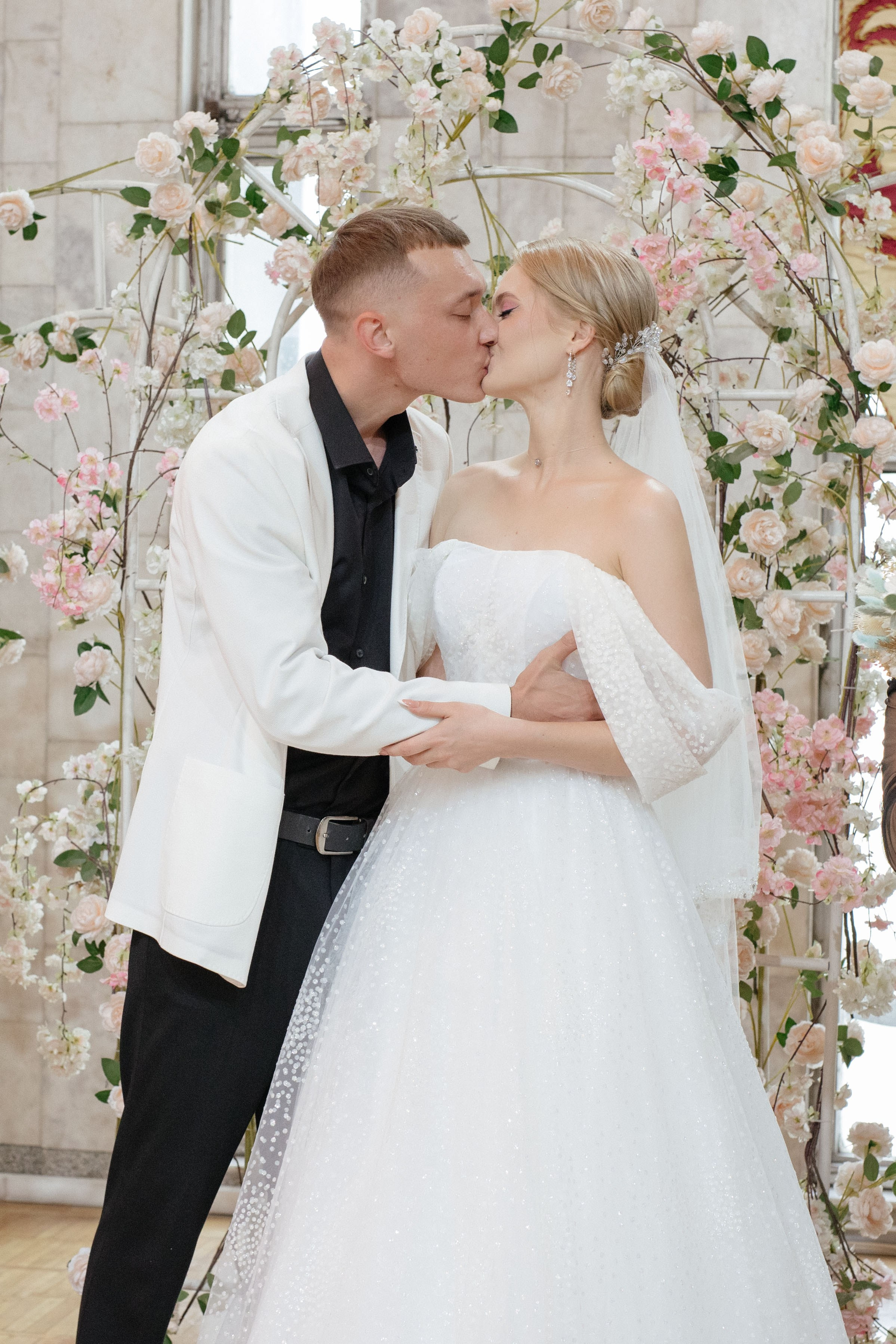 Emil & Maria. Свадебный фотограф в Бишкеке