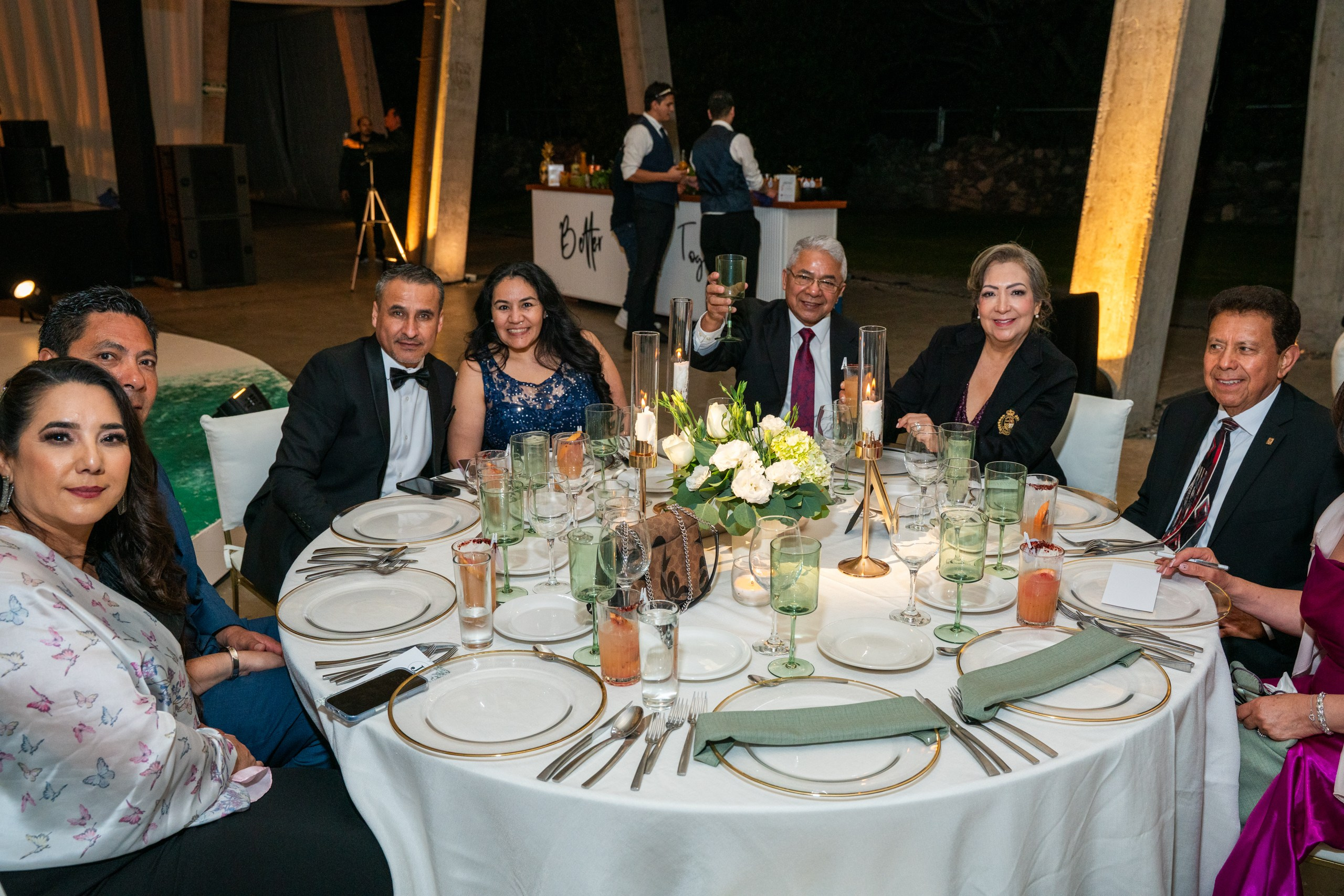 Daniel & Jannet. Elopement & Lifestyle Wedding Photographer