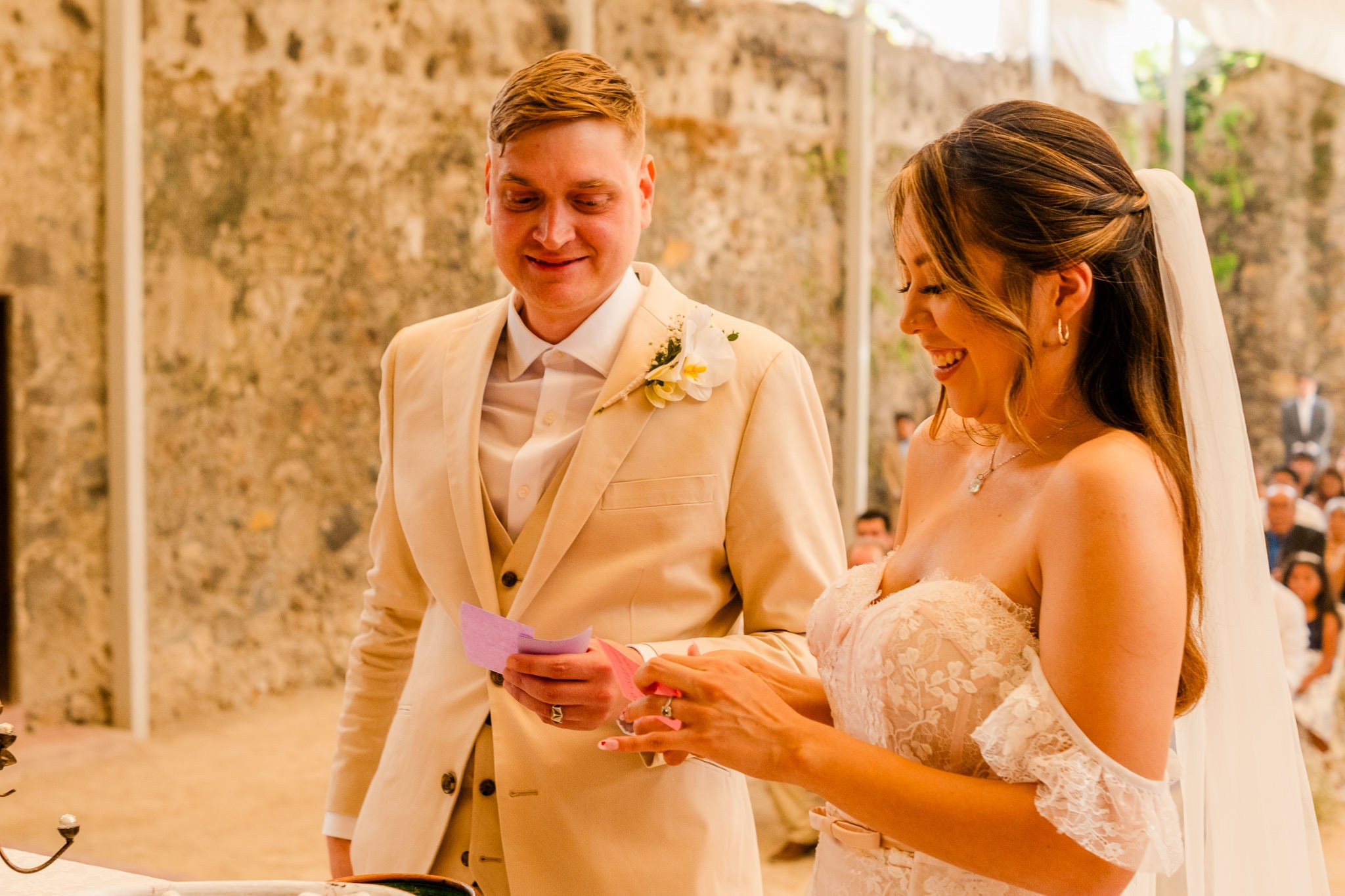 Abril & Dylan / Morelos. Wedding and family photographer in Mexico City