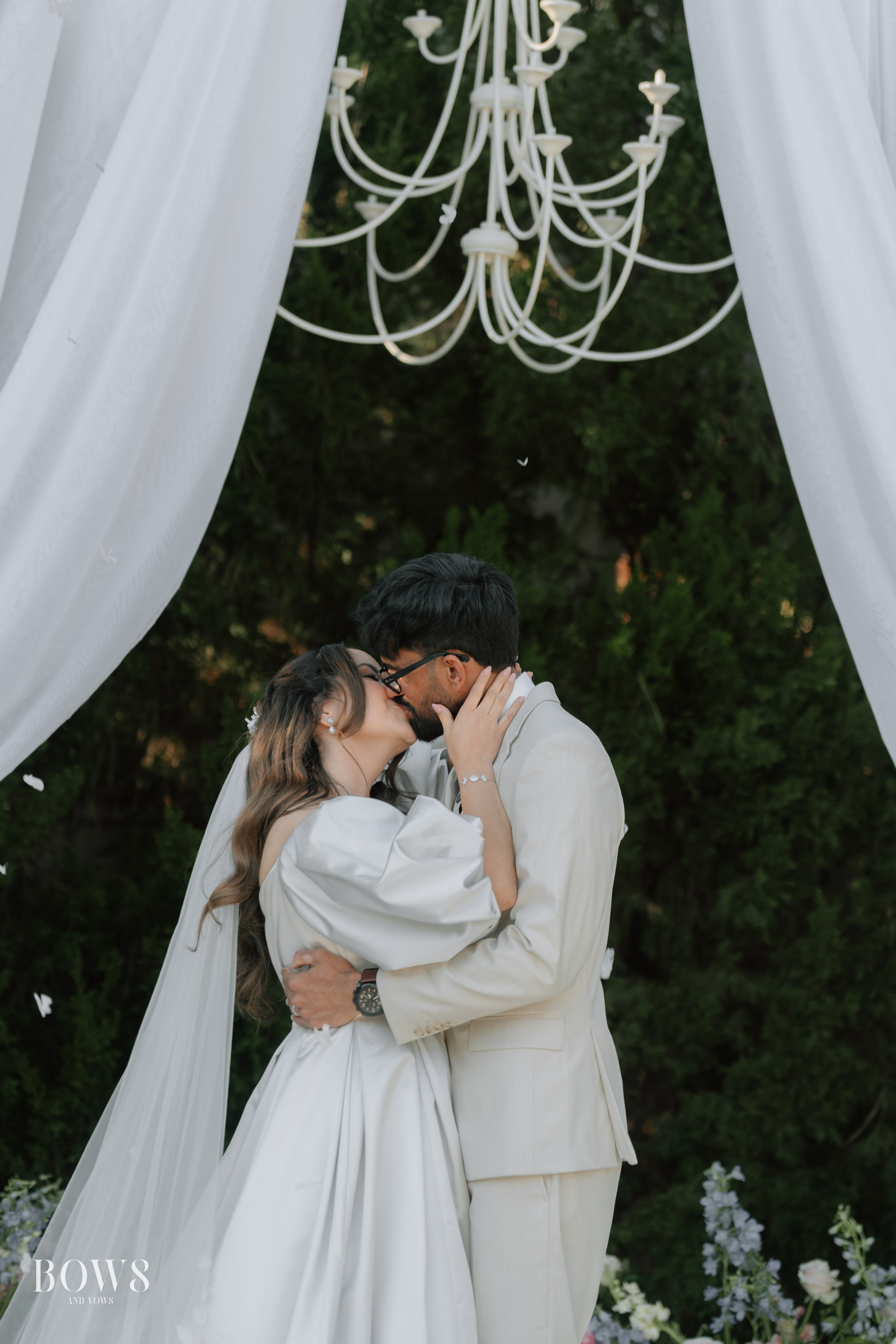 ARAVIND & MARISSA. WEDDING PHOTO COLOR GRADING