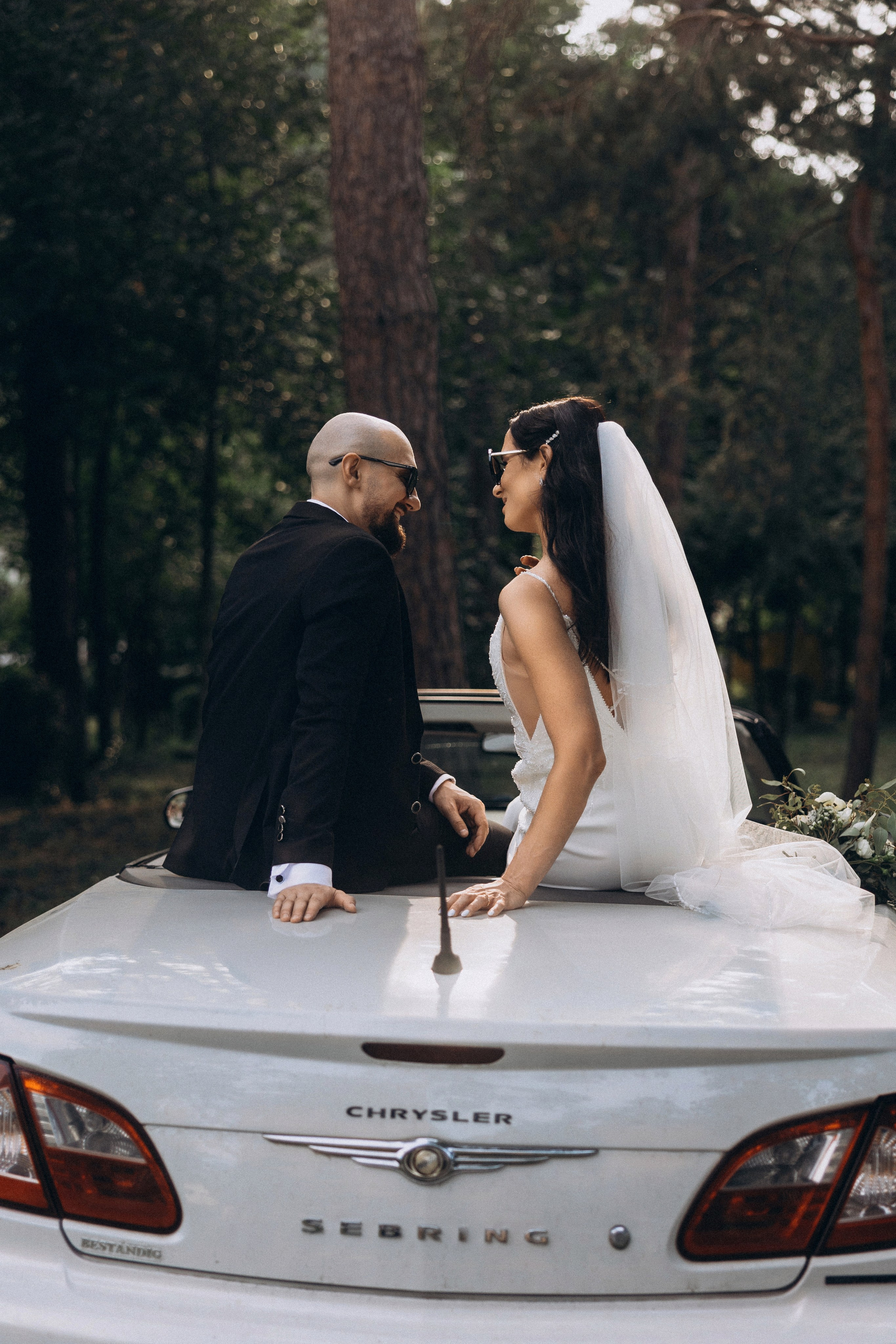 Claudia & Octavian. Wedding Photographer, based in Iasi, Romania, but will travel all over the globe to make sure you look amazing in all your wedding photos