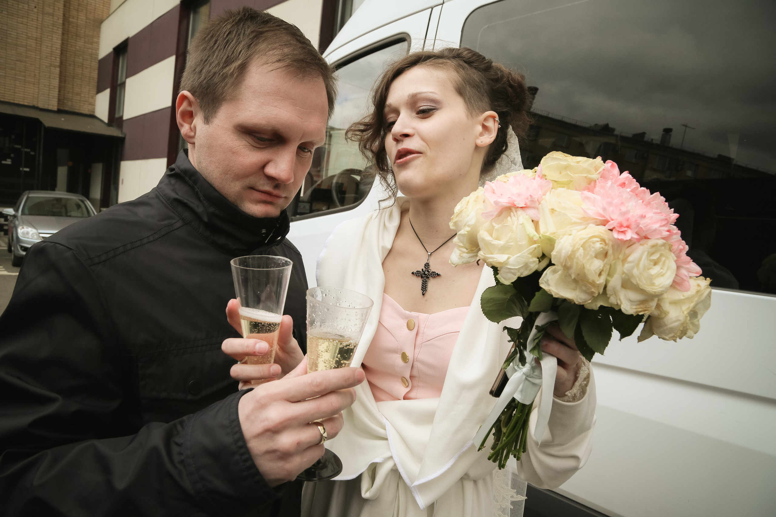 Wedding photos of bride, Wedding photos of groom. Wedding and family photographer in Cork, Ireland. Tigran