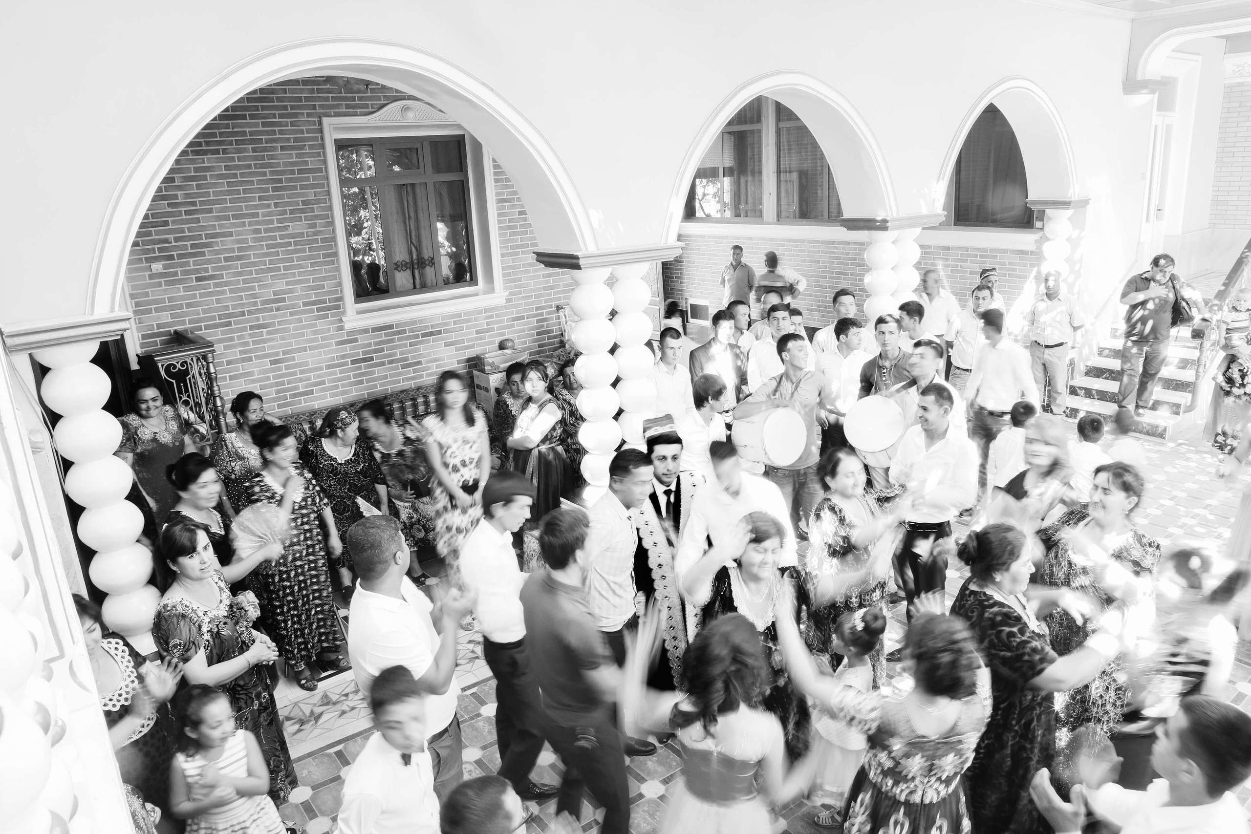 Tajik wedding, portrait of Asian bride, wedding dress. Wedding and family photographer in Cork, Ireland. Tigran