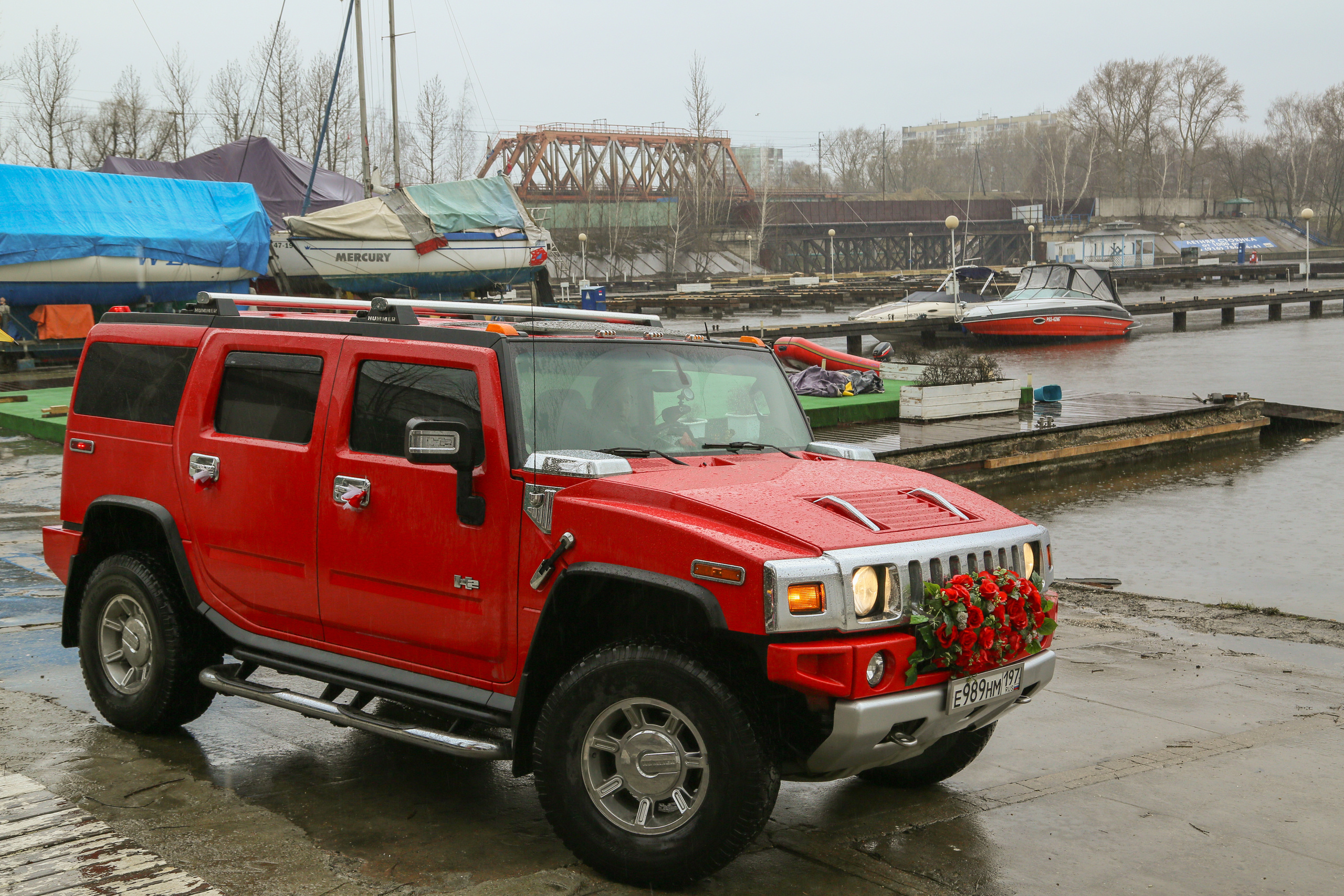 Wedding photos of bride, Wedding photos of groom. Wedding and family photographer in Cork, Ireland. Tigran