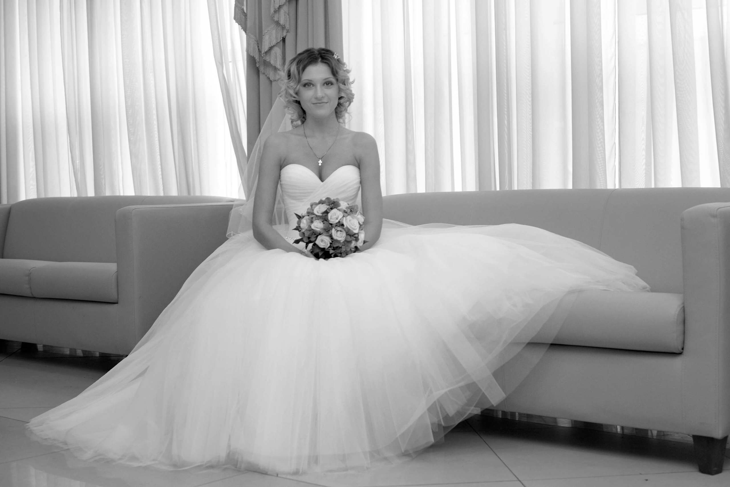 Wedding style, Wedding color. Wedding and family photographer in Cork, Ireland. Tigran