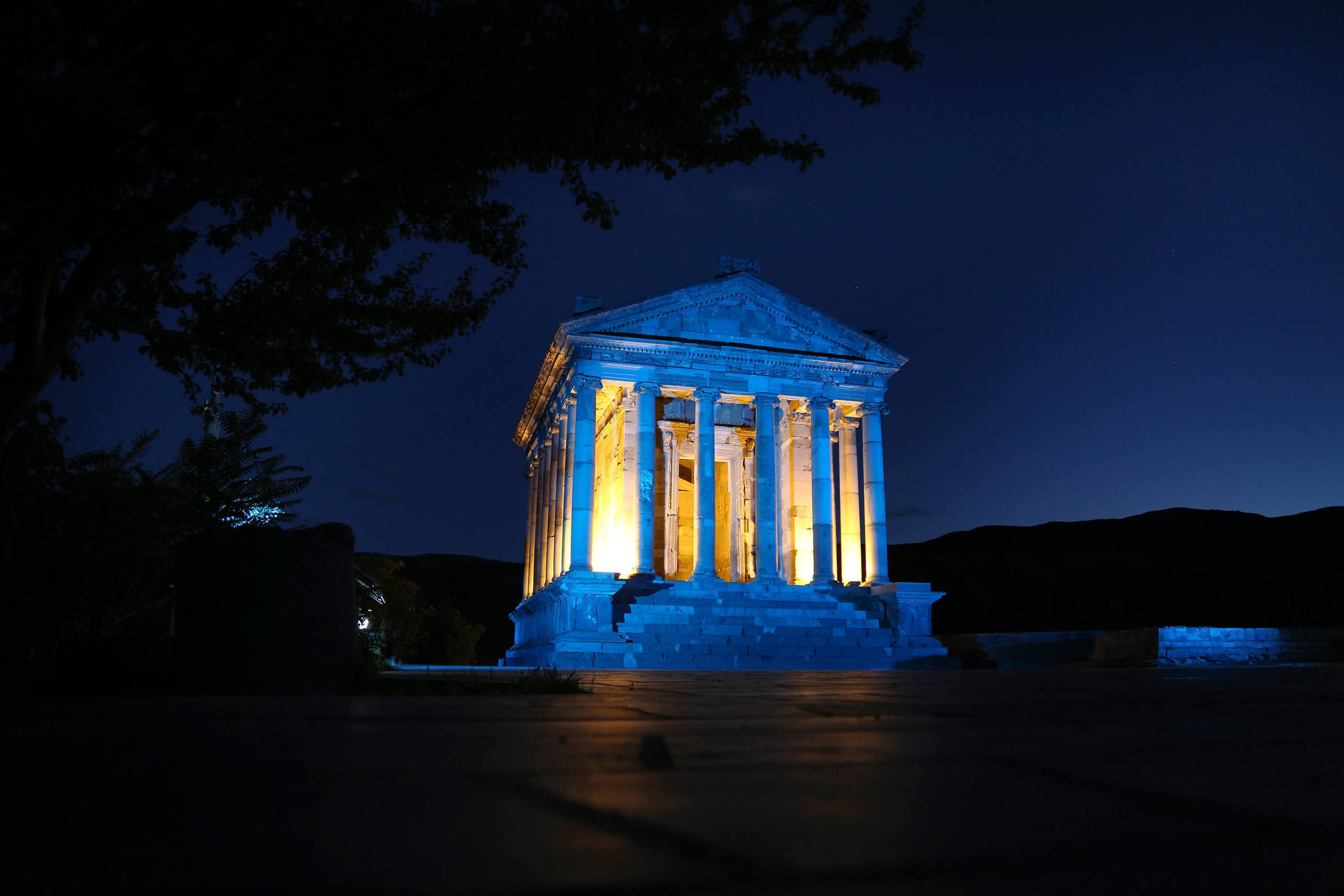 Armenia photo, Armenia photo cities, Armenia landmarks photo. Wedding and family photographer in Cork, Ireland. Tigran