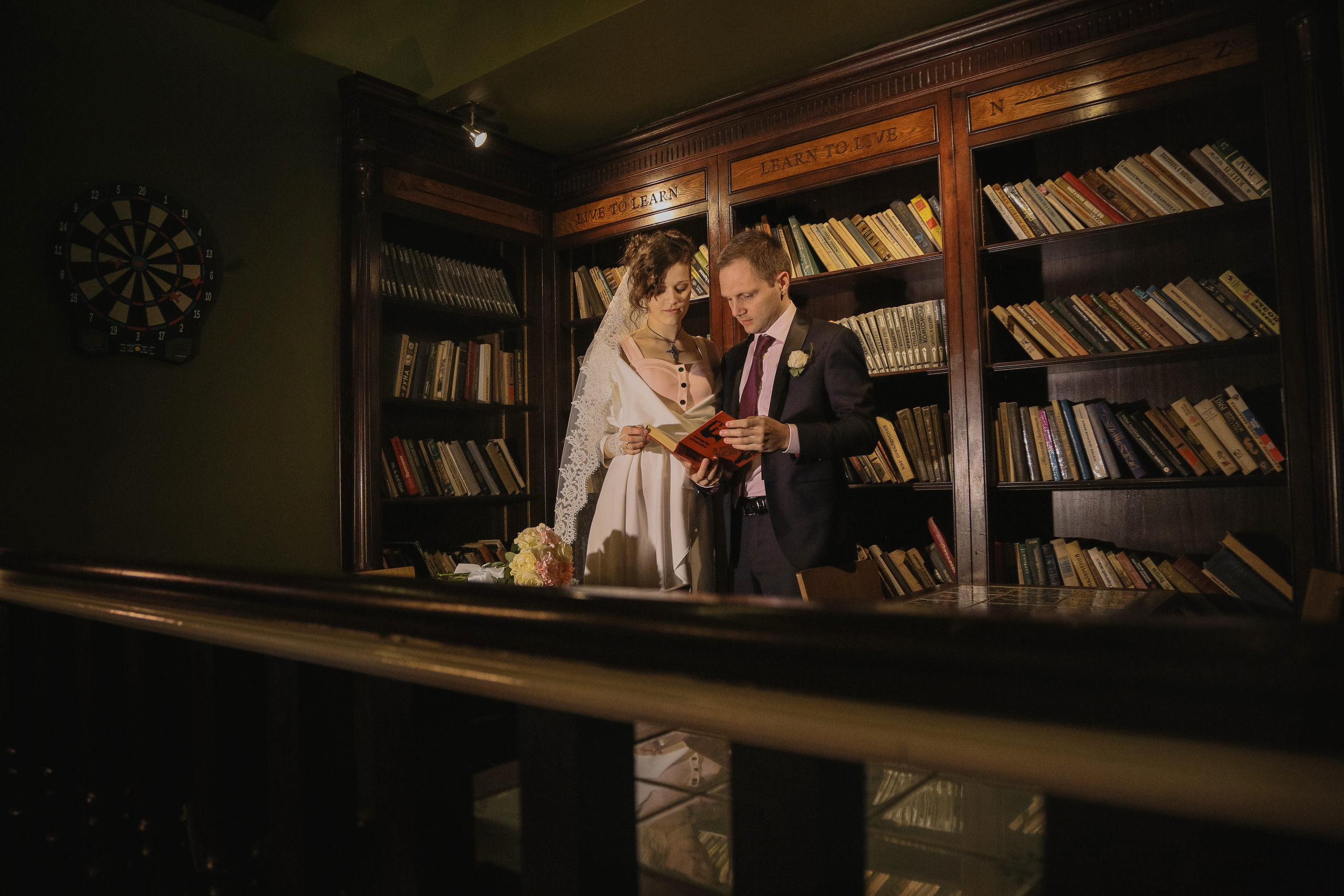 Wedding photos of bride, Wedding photos of groom. Wedding and family photographer in Cork, Ireland. Tigran