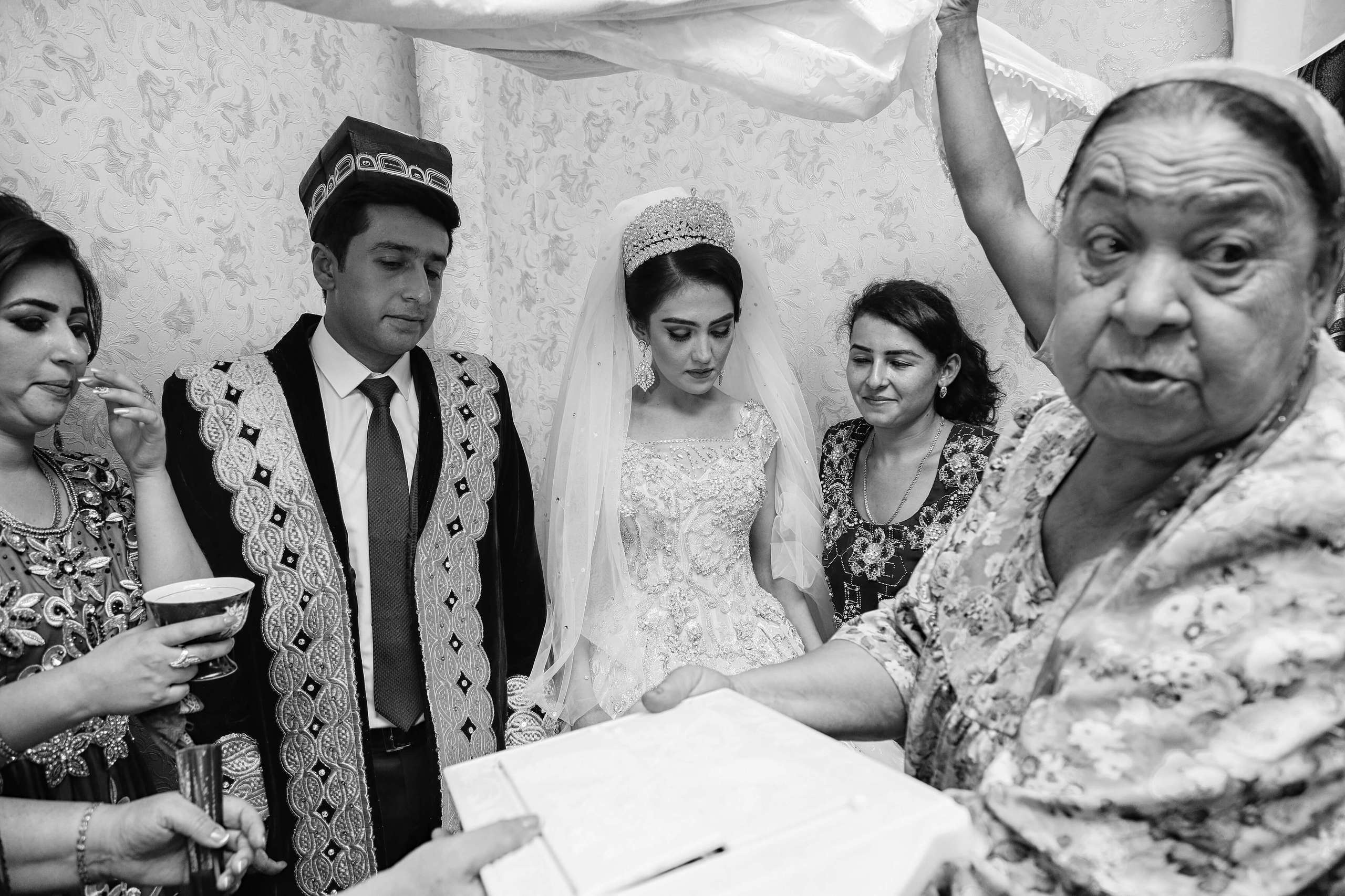 Tajik wedding, portrait of Asian bride, wedding dress. Wedding and family photographer in Cork, Ireland. Tigran