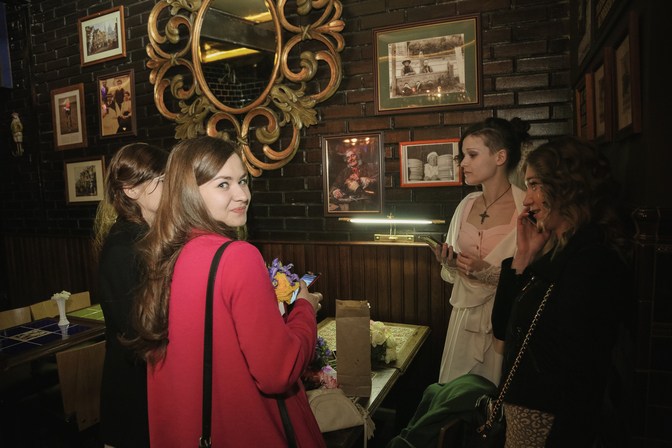 Wedding photos of bride, Wedding photos of groom. Wedding and family photographer in Cork, Ireland. Tigran