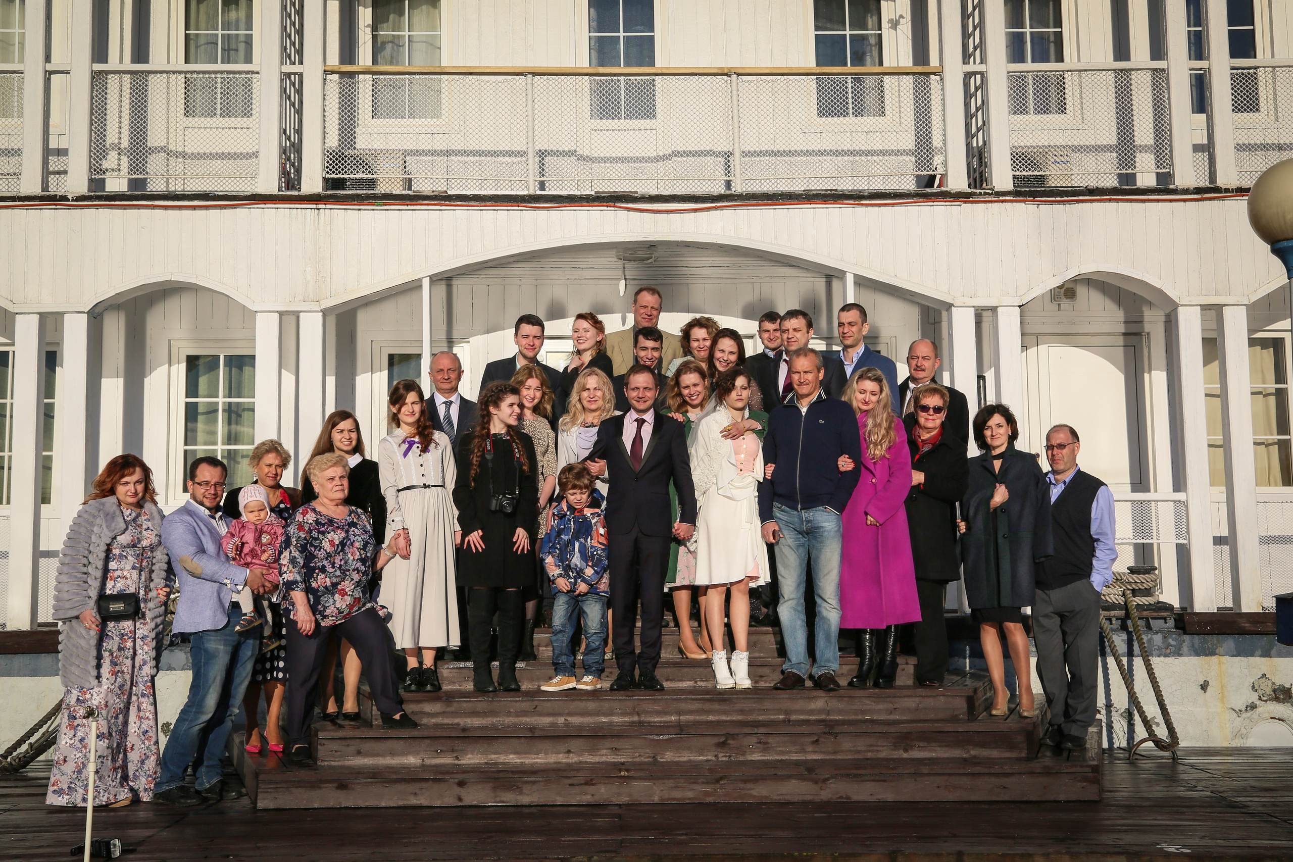 Wedding photos of bride, Wedding photos of groom. Wedding and family photographer in Cork, Ireland. Tigran