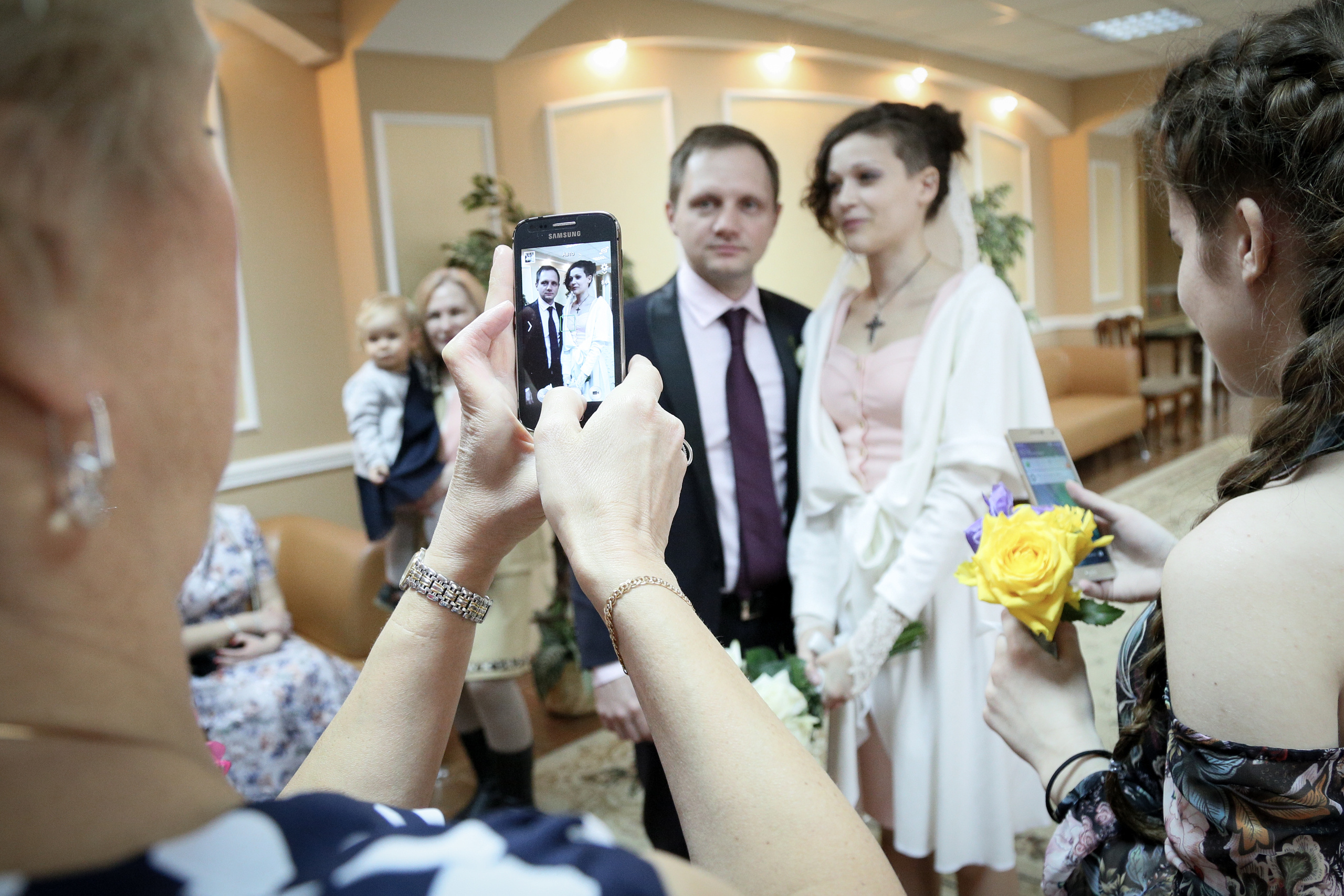 Wedding photos of bride, Wedding photos of groom. Wedding and family photographer in Cork, Ireland. Tigran