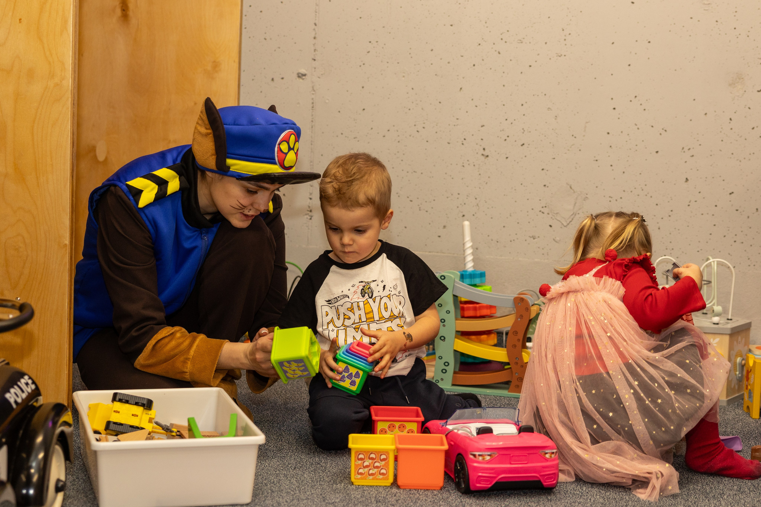 День рождения Артёма 24 января 2026 года. Семейный и детский фотограф в Варшаве Мила Бобровская