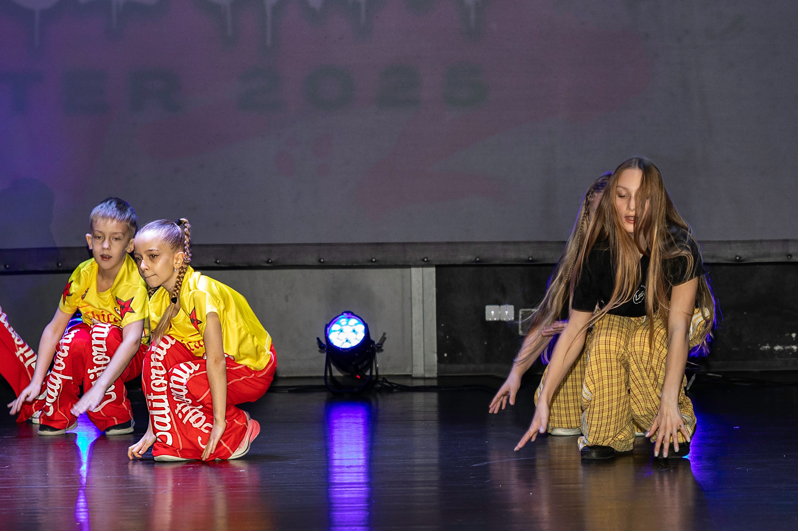 LEO DANCE SHOW WINTER 2025. Семейный и детский фотограф в Варшаве Мила Бобровская