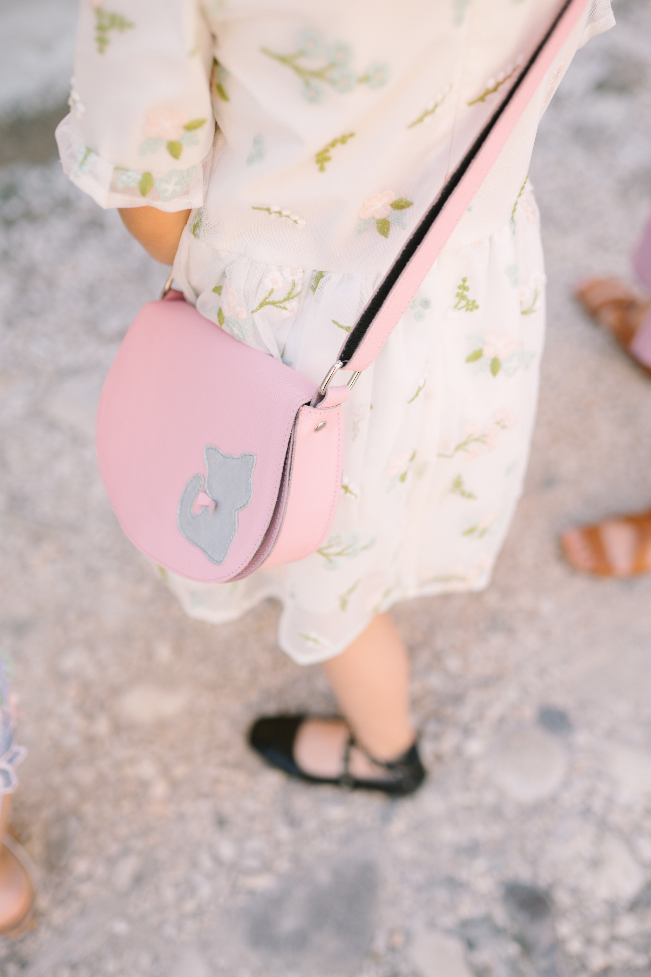 Fotografie de Eveniment Brașov: Povești Vizuale | Mădălina Beda. Madalina Beda- Artist vizual, fotograf, doula la nastere, consultant babywearing Brasov si in toata tara