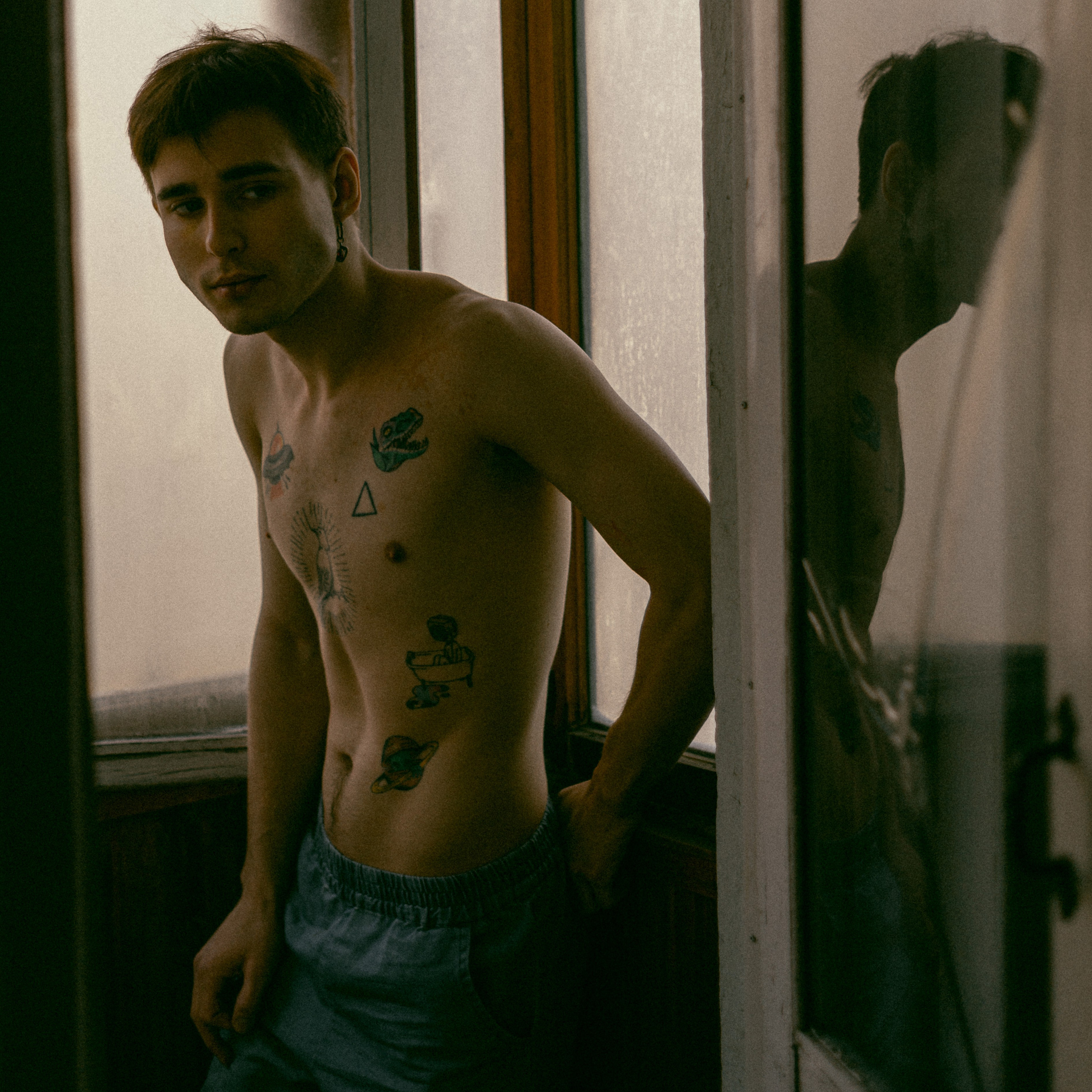 Sesión de fotos creativa para un chico. Fotógrafo de retrato, familia y reportajes en Valencia | España | Europa Vitalii Lumier