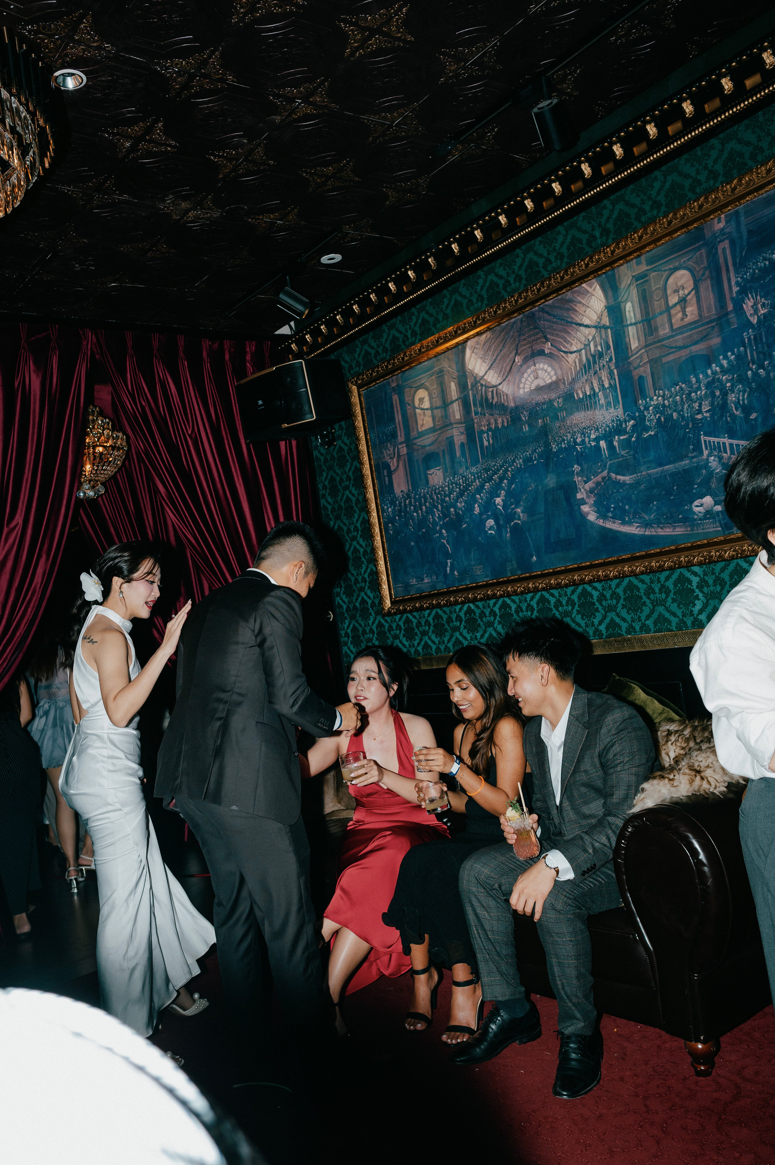 HIEP & TRINH / After wedding. Nhiếp ảnh gia đám cưới hàng đầu tại Thành Phố Hồ Chí Minh