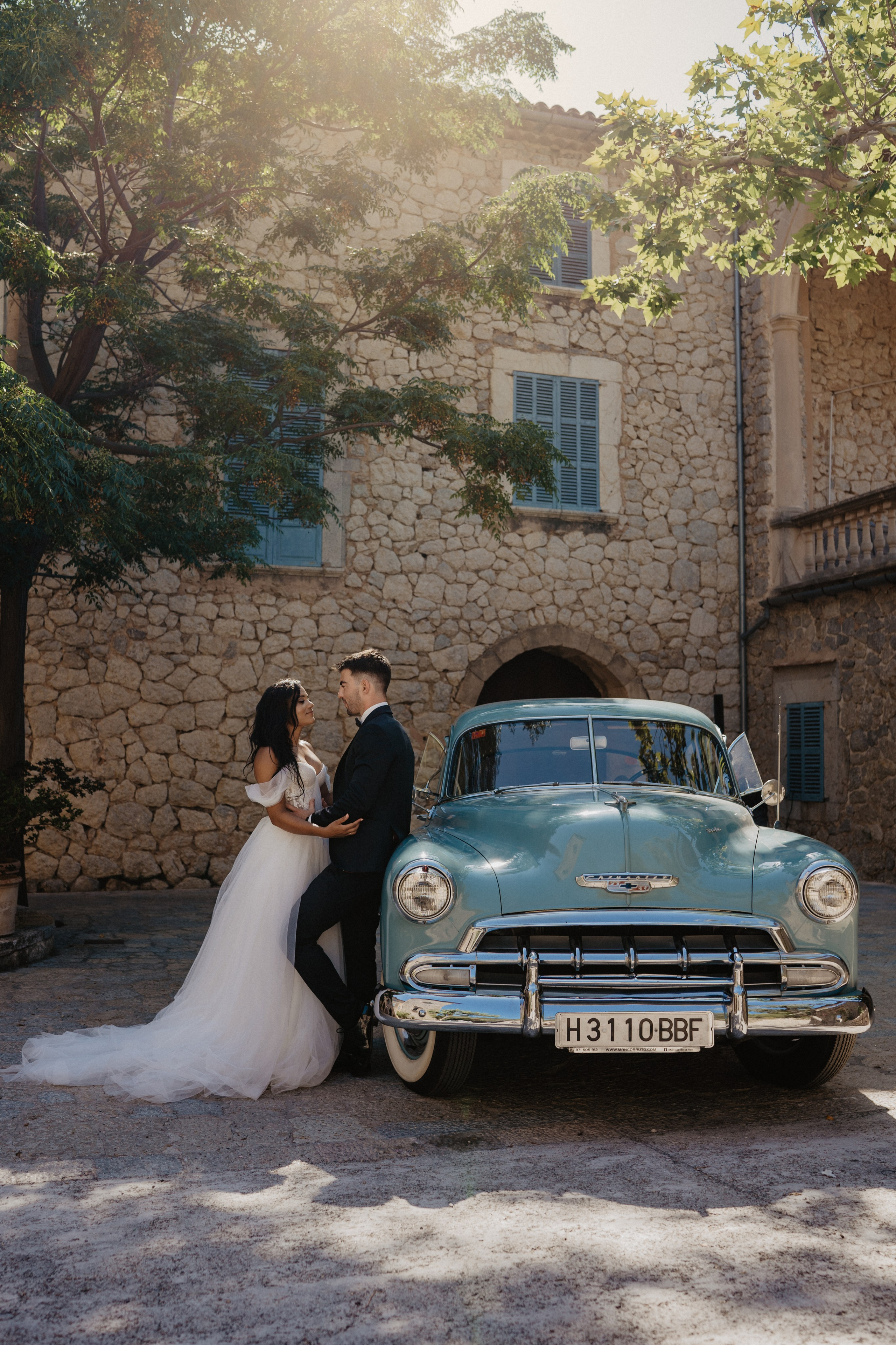 Wedding Ceremony in Son Marroig with Floriane et Timothee. Wedding Celebrant in Mallorca Iban Collin