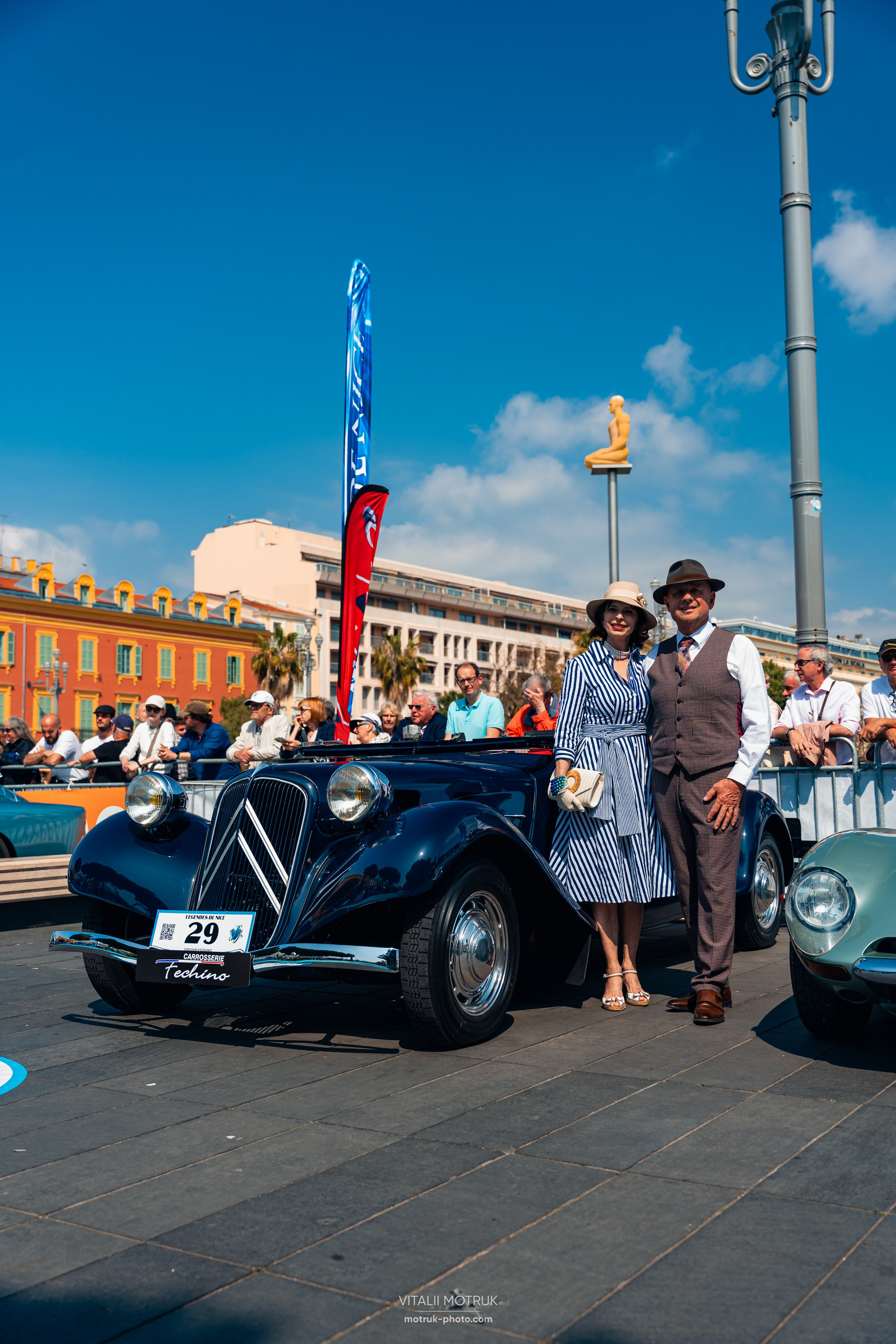 Legends de Nice. Photographe de voitures à Paris — Vitalii Motruk