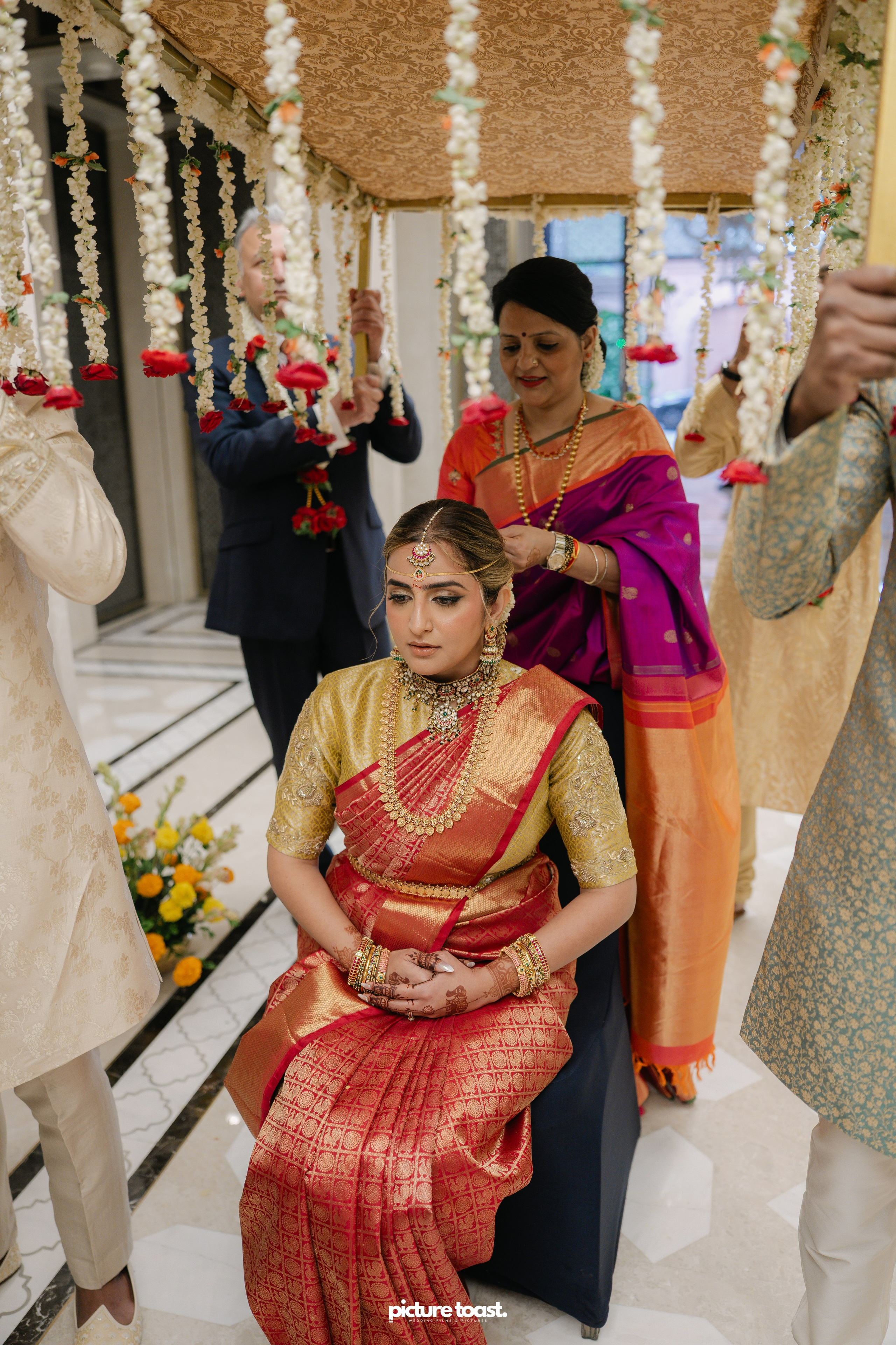 South Indian Wedding Ft. Aashna & Rajiv. Fine art Wedding Photographers in India & Canada
