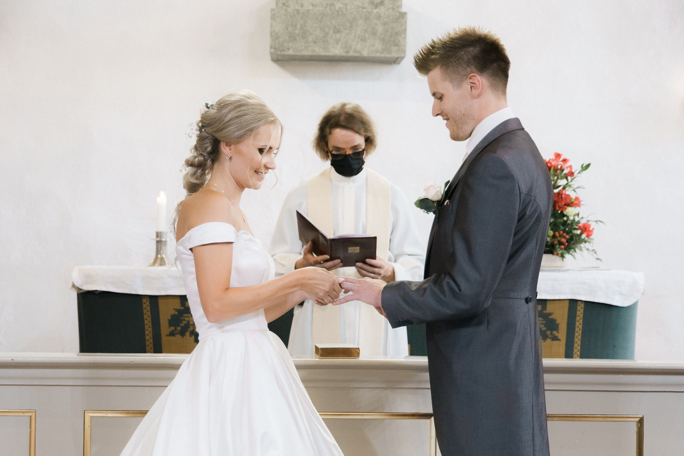 Hääkuvaaja Porvoossa | Unohtumattomat Hetket Hotelli Runosta Tanssisaarelle