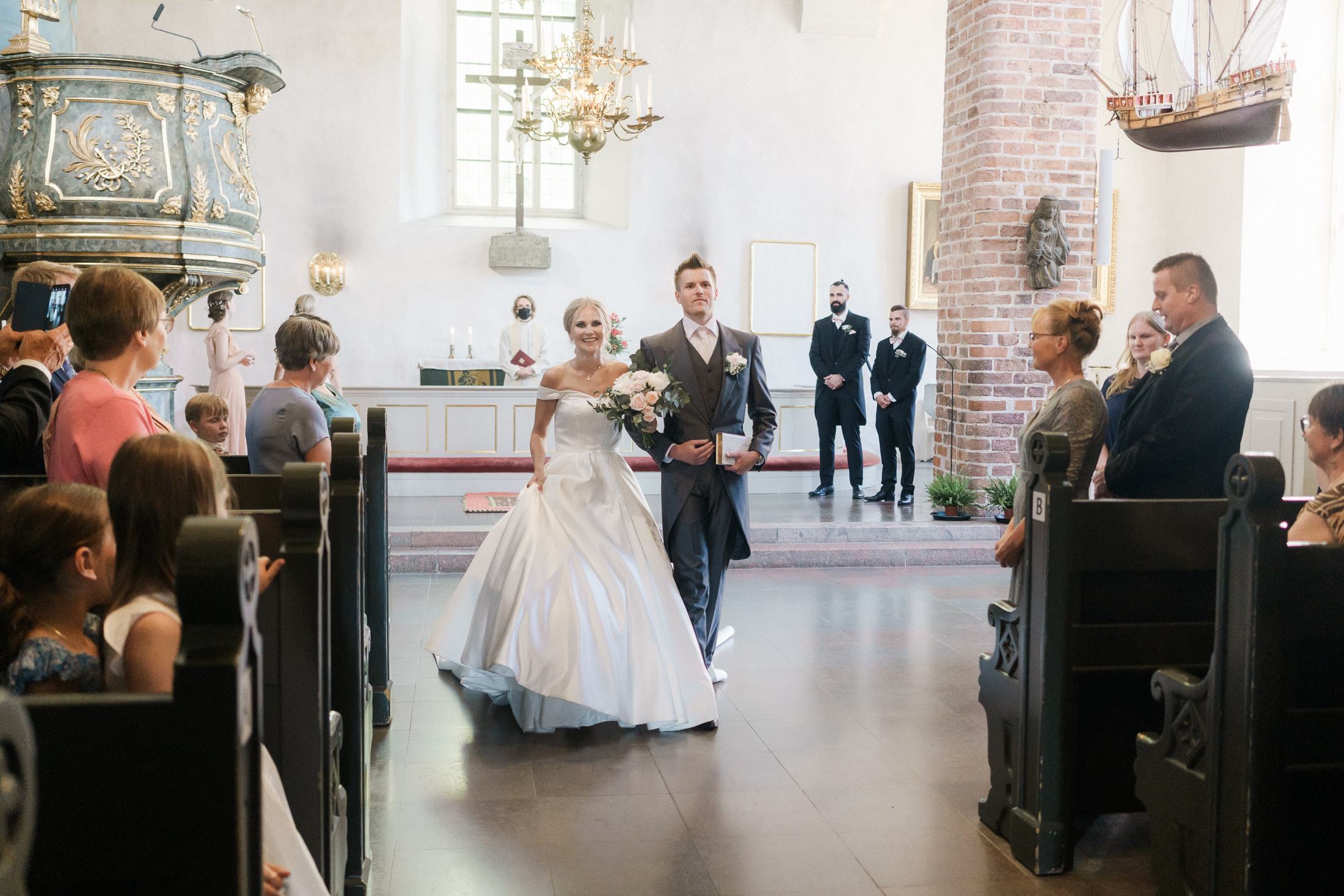 Hääkuvaaja Porvoossa | Unohtumattomat Hetket Hotelli Runosta Tanssisaarelle