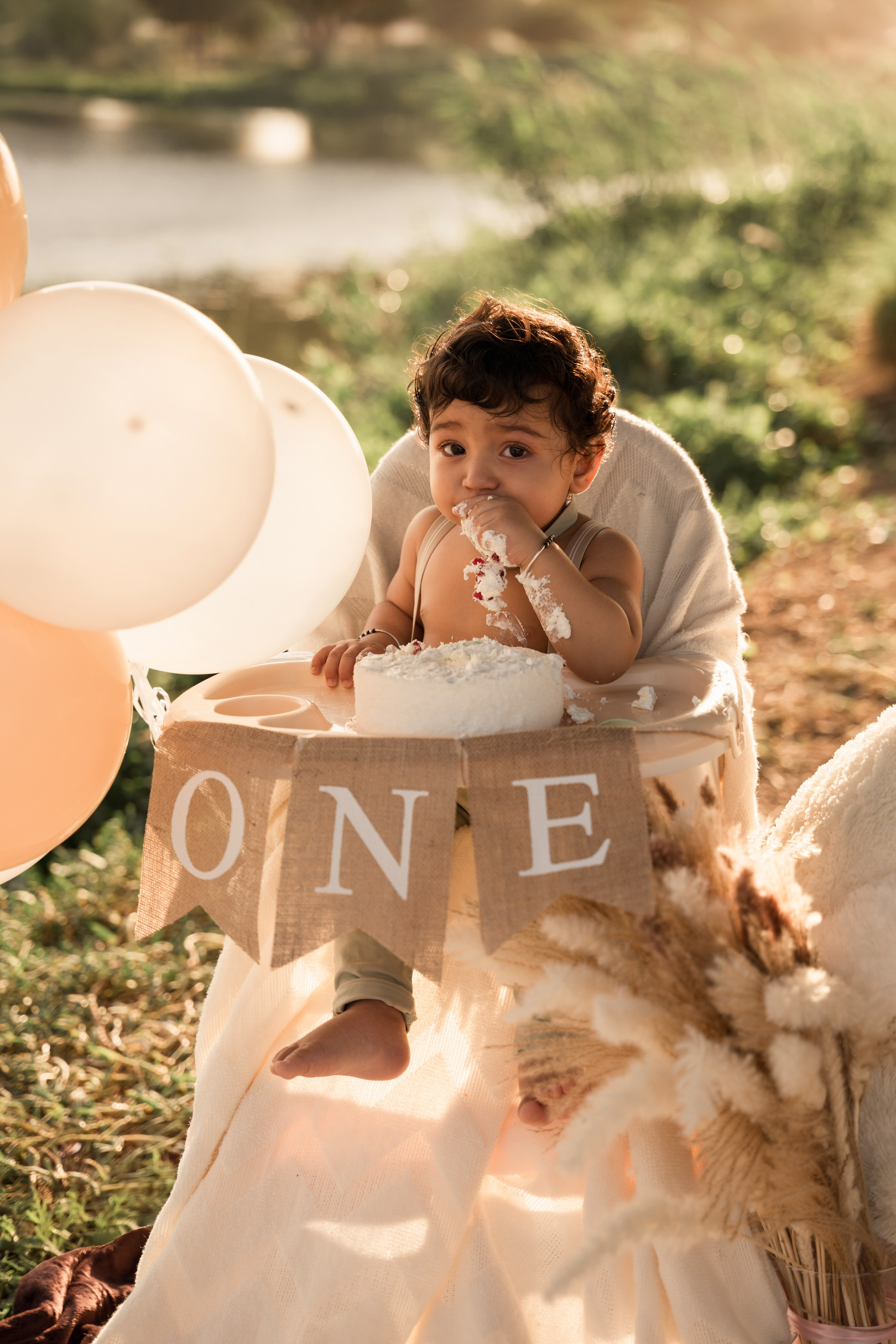 Cake smash. Angela Iakovleva — Family Photographer in Dubai