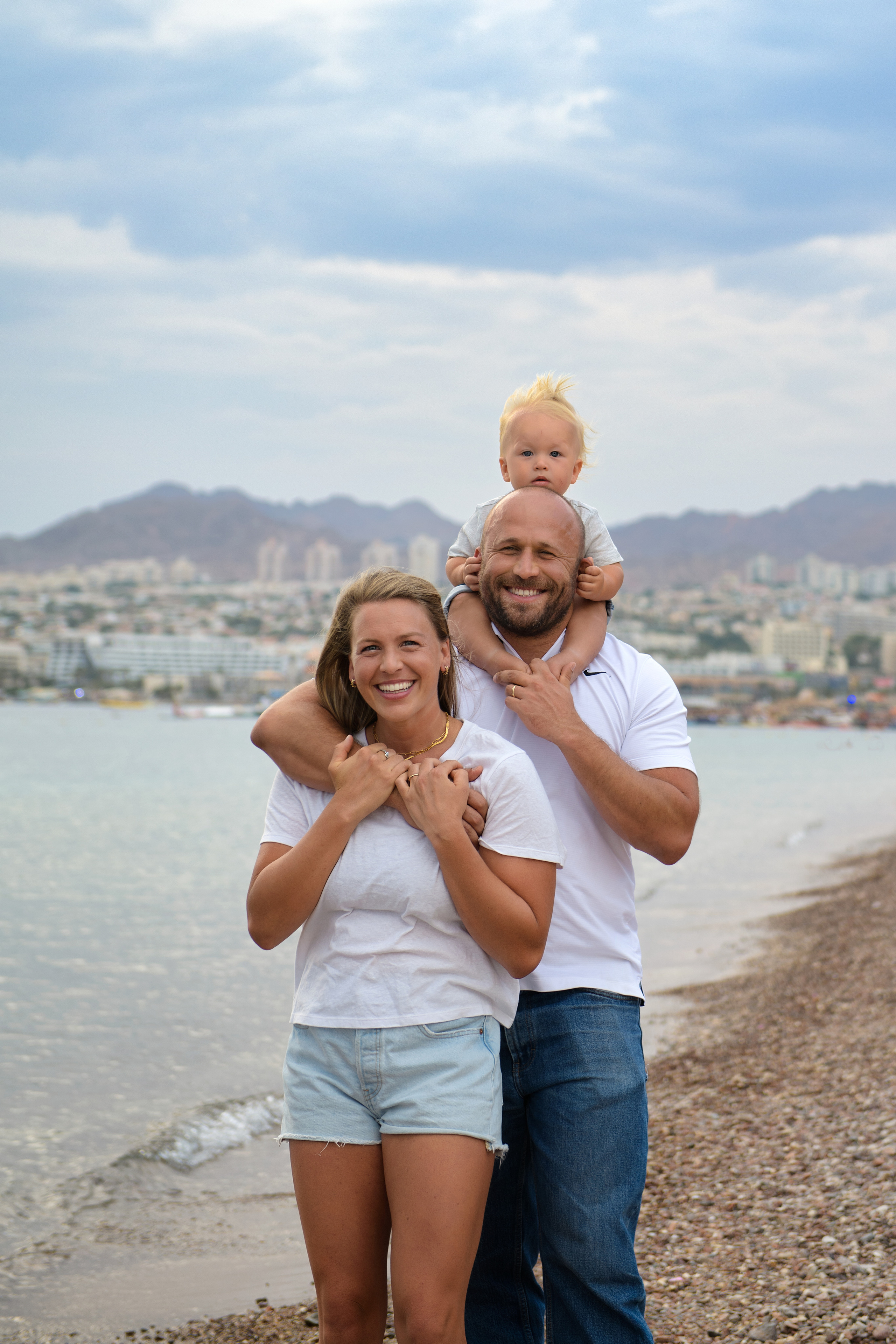 1 year Mason's anniversary on the sea beach. Семейный детский беременности love-story фотограф Эйлат Израиль Ольга Амчиславски