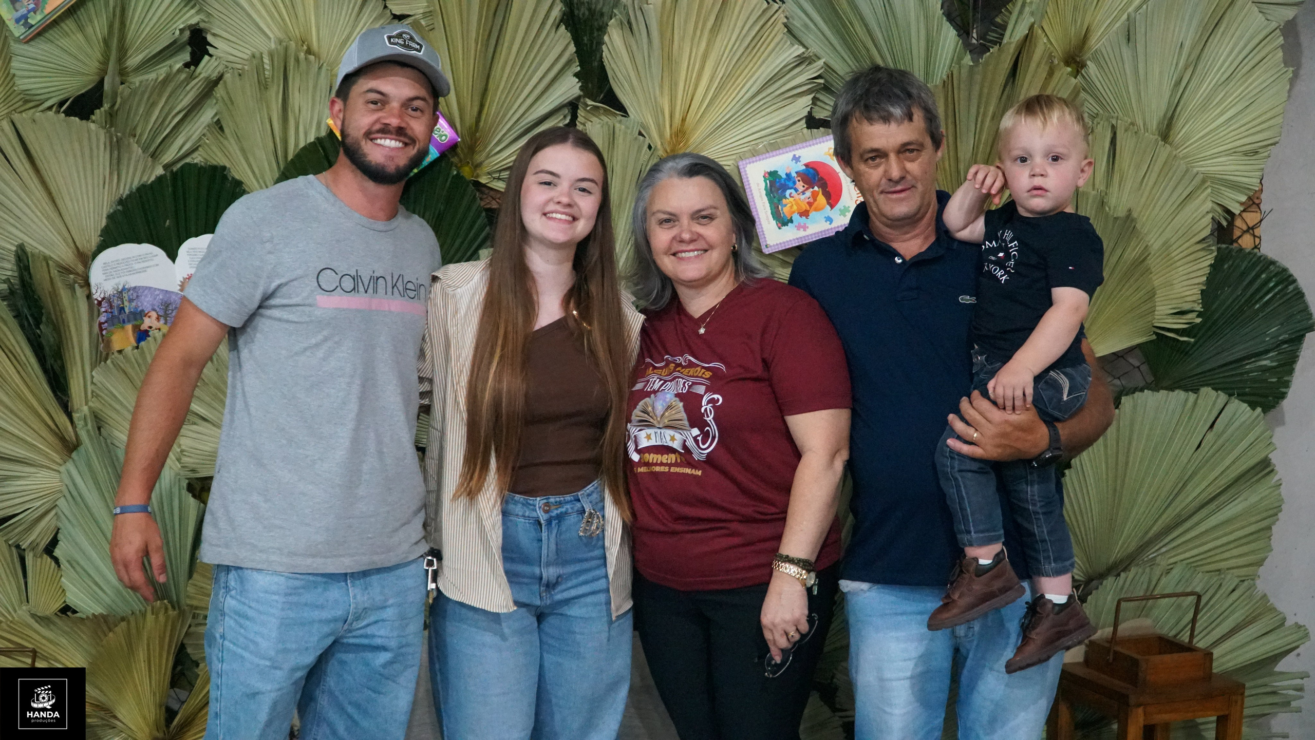 Noite autógrafos colégio Aurélio Buarque de Holanda. Handa Produções