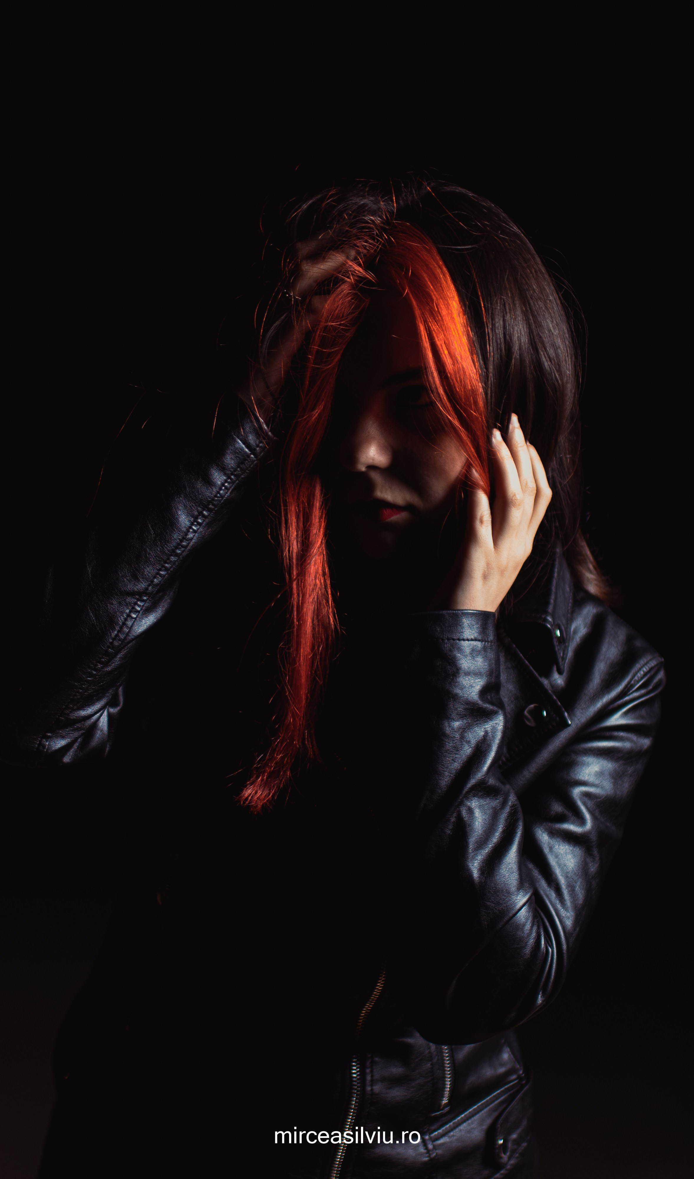 Ioana. Fotograf de portrete și evenimente din Cluj-Napoca. Ședințe foto individuale, nunți, botezuri și aniversări în Cluj și județul Cluj