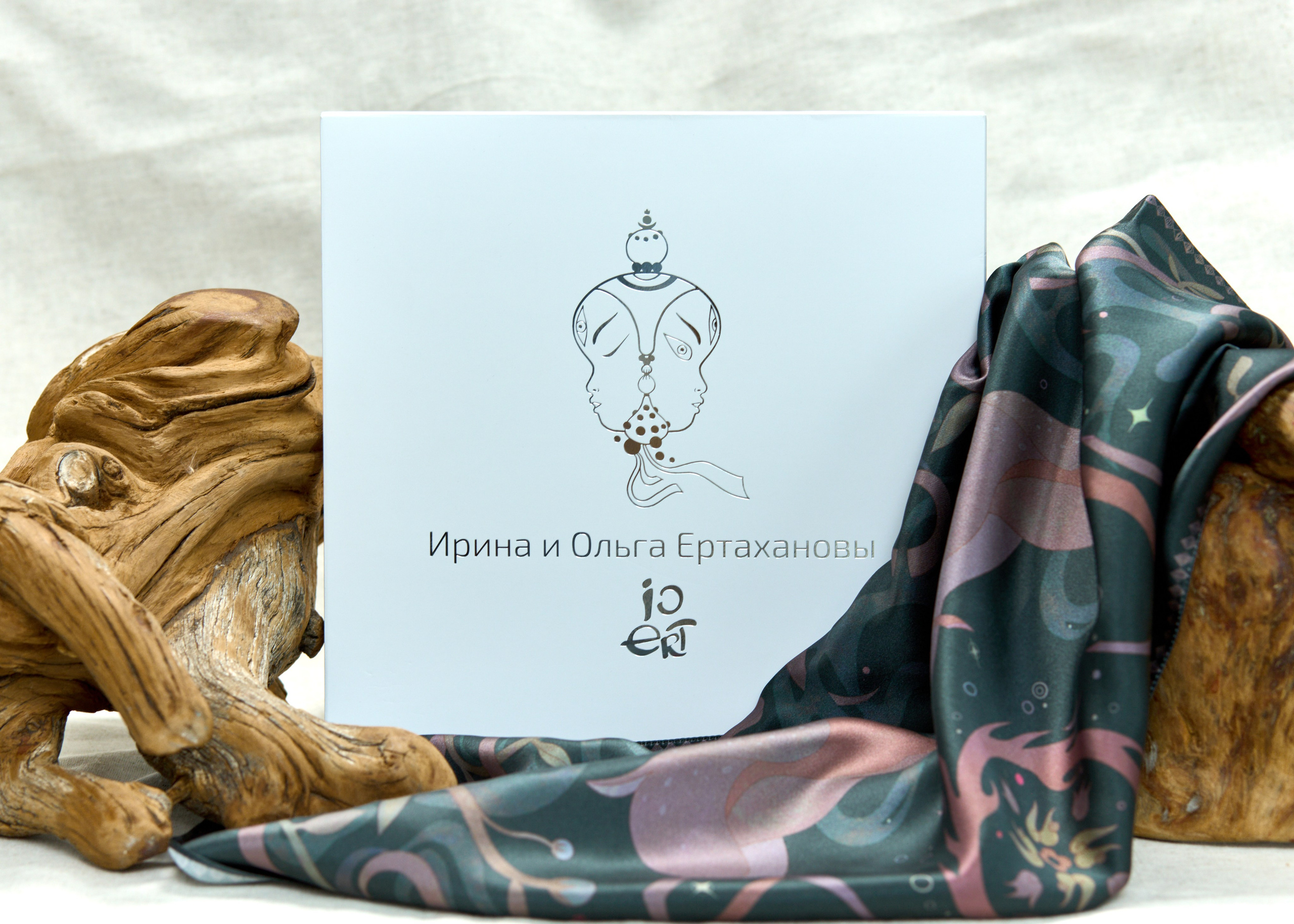 ПЛАТОК ОТ ИРИНА И ОЛЬГА ЕРТАХАНОВЫ. Фотостудия рекламной, коммерческой съемки в Улан-Удэ