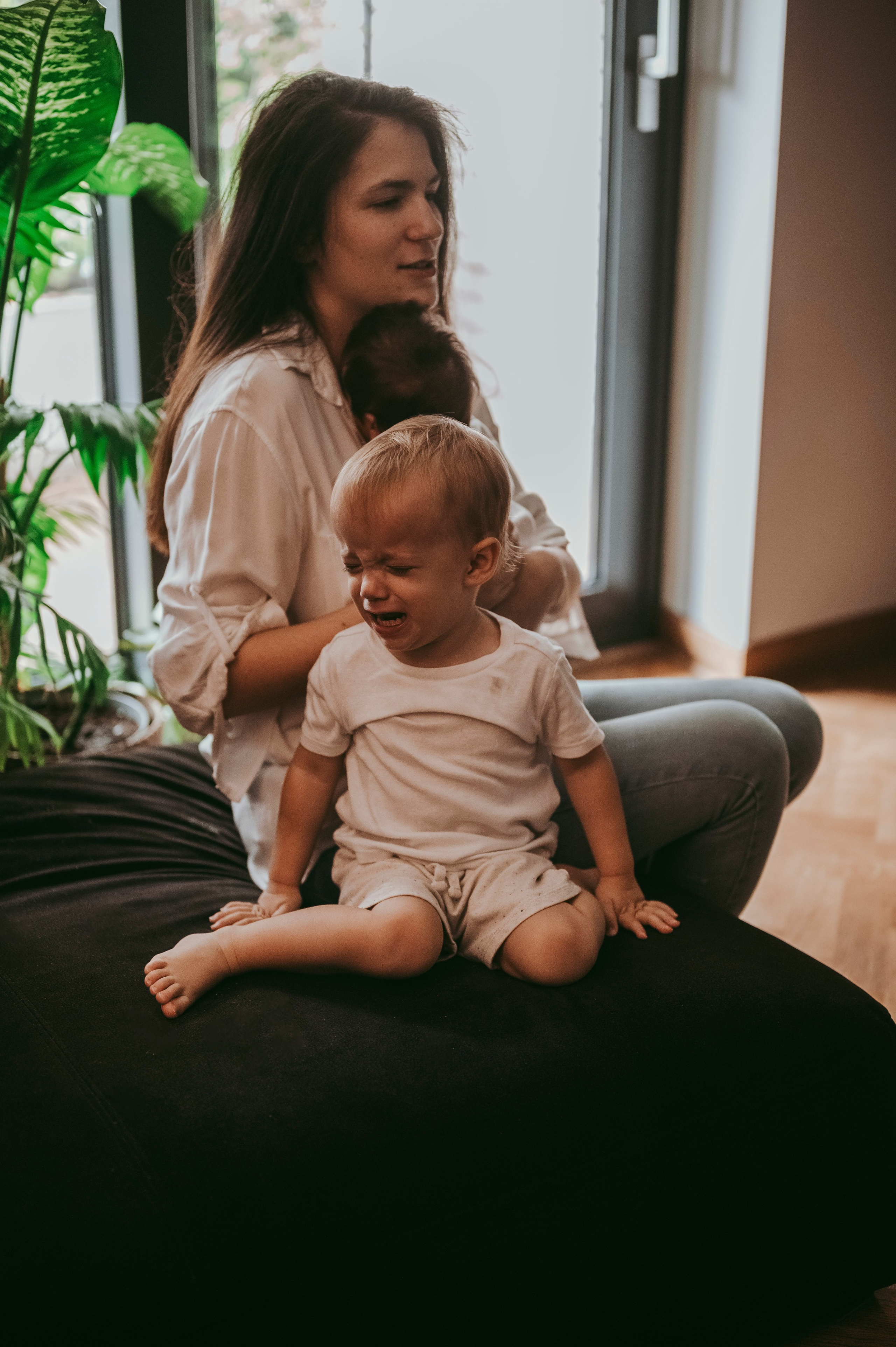 Sonja, Nikola, Lazar i Luka / porodicno fotografisanje kod kuce. Deciji i porodicni fotograf u Beogradu Oksana Skendzic