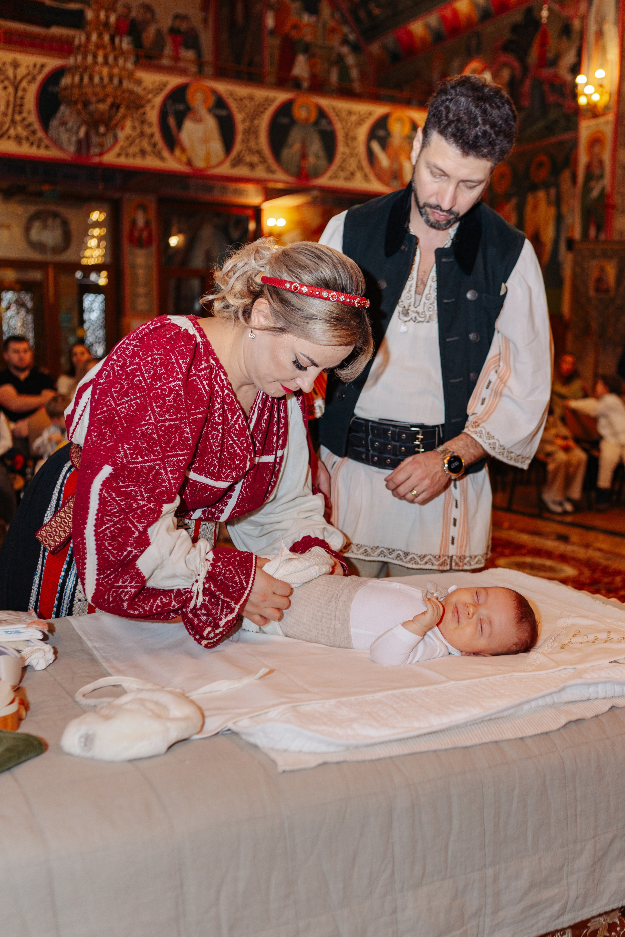 Botezul micuțului Matteo. Cristina Andronache fotograf Brașov fotograf de familie fotograf de nunta Brașov