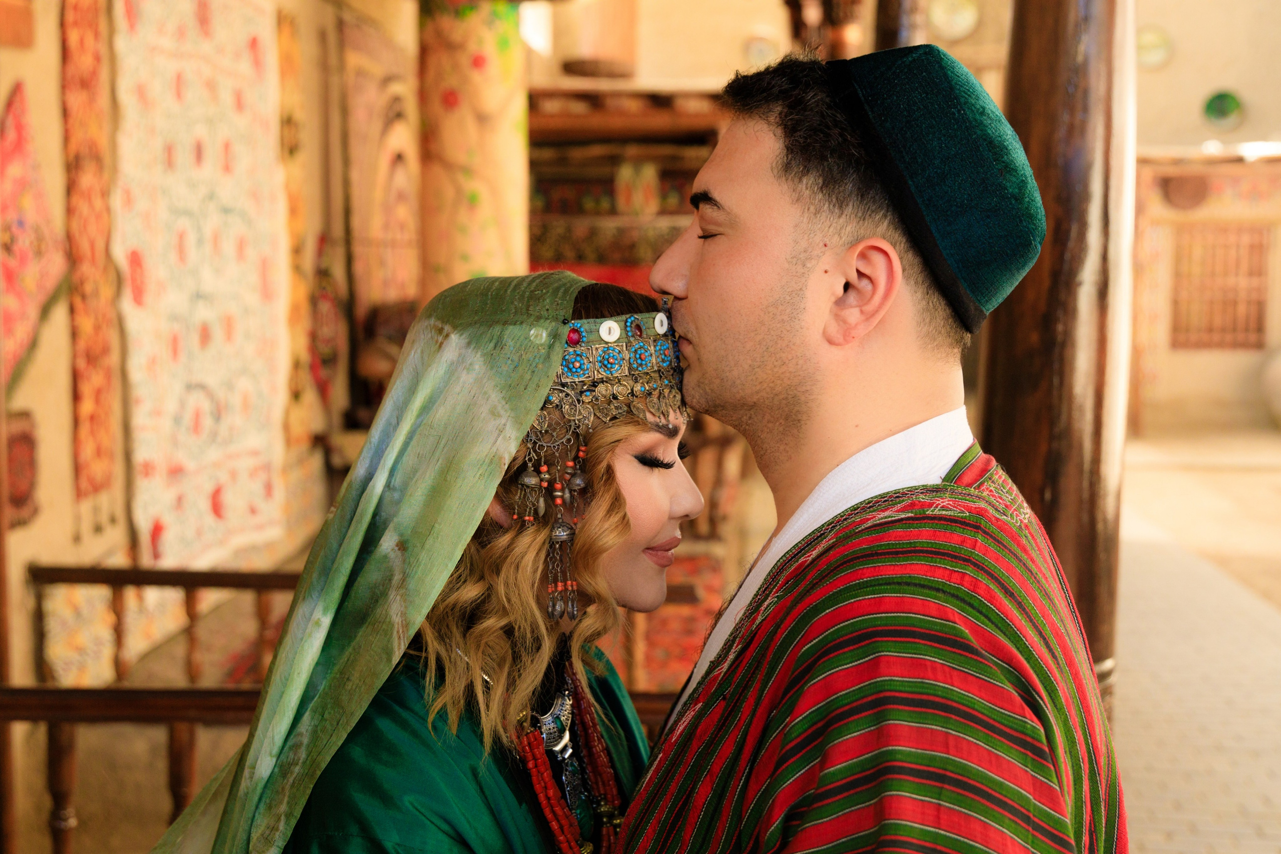 Национальные костюмы Milliy Story. Женский и семейный фотограф в Ташкенте