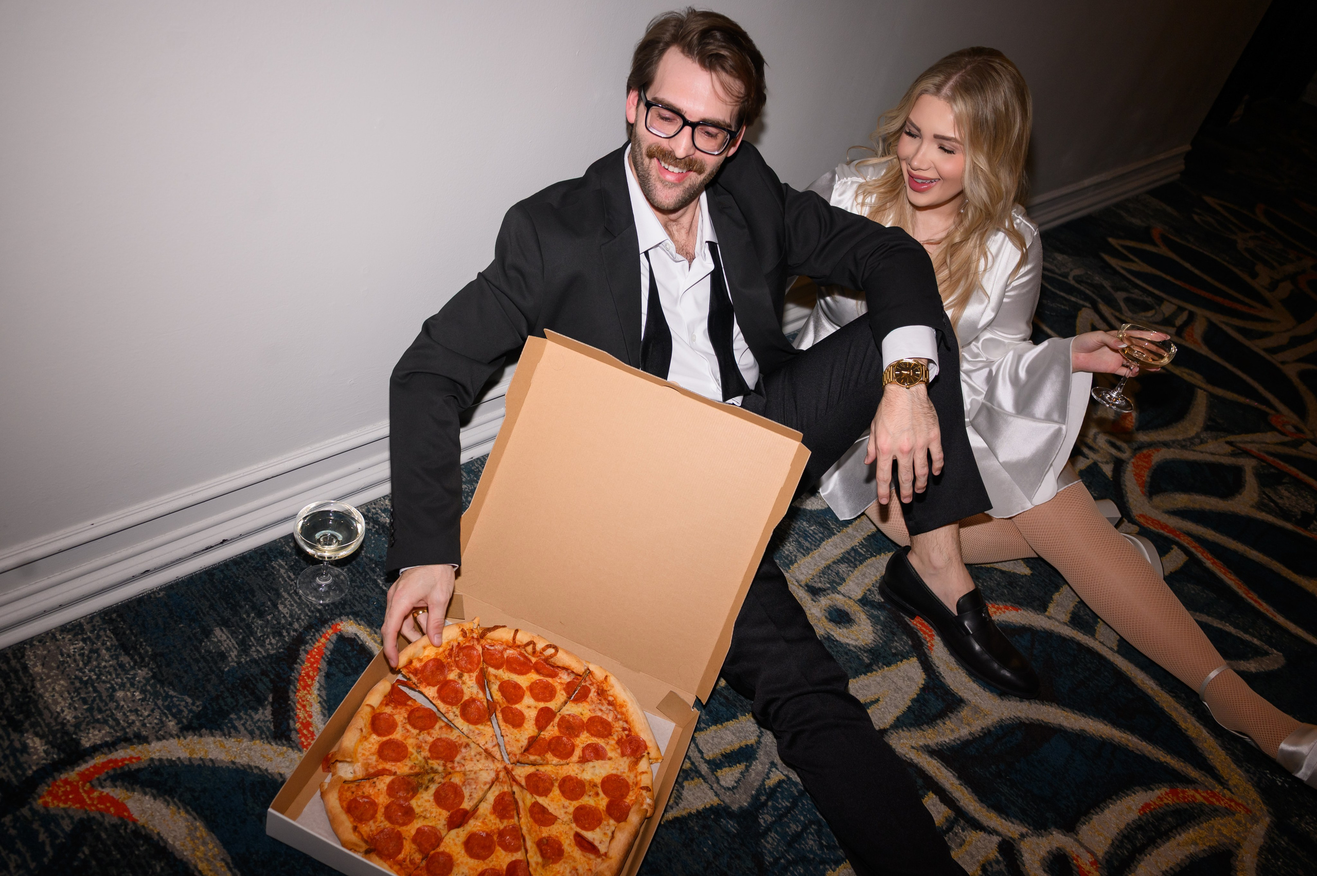 Date Night Session — Pizza + Champagne + You. Wedding photographer in Orlando, Boston & New York Anderson Marques
