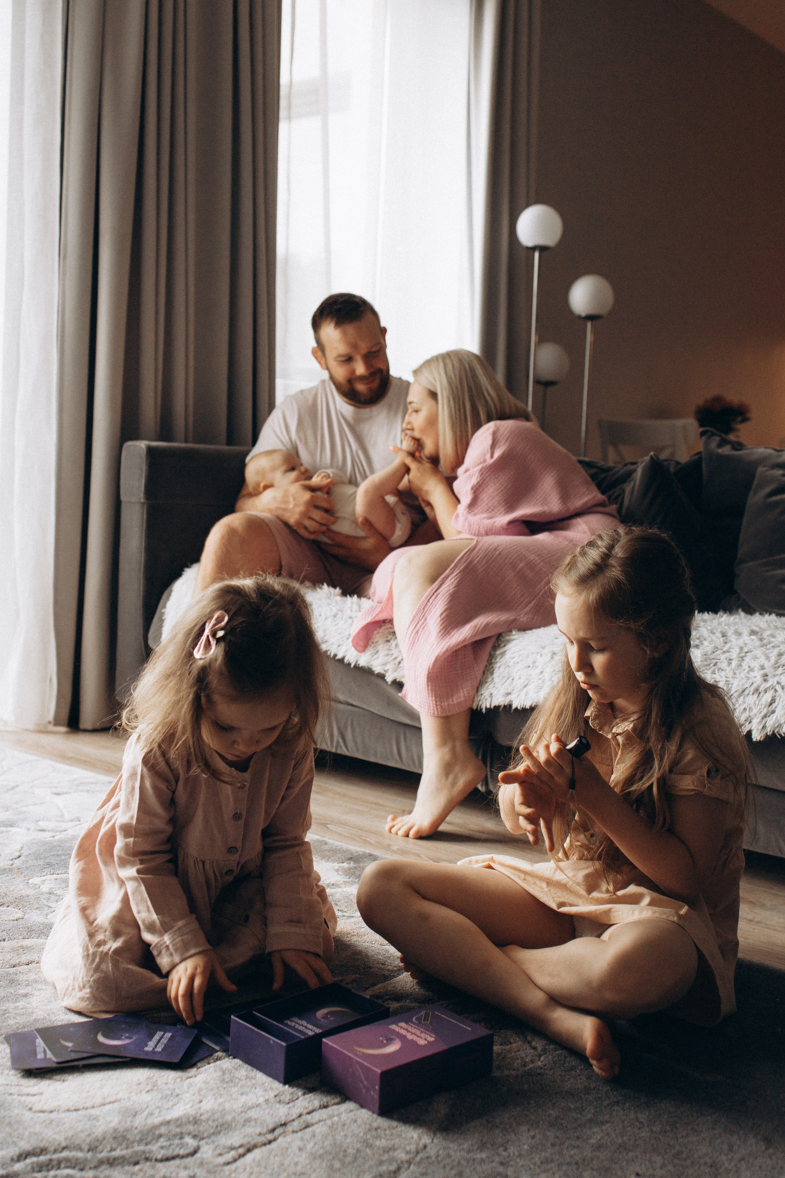 LAINES ģimene. GALVENĀ