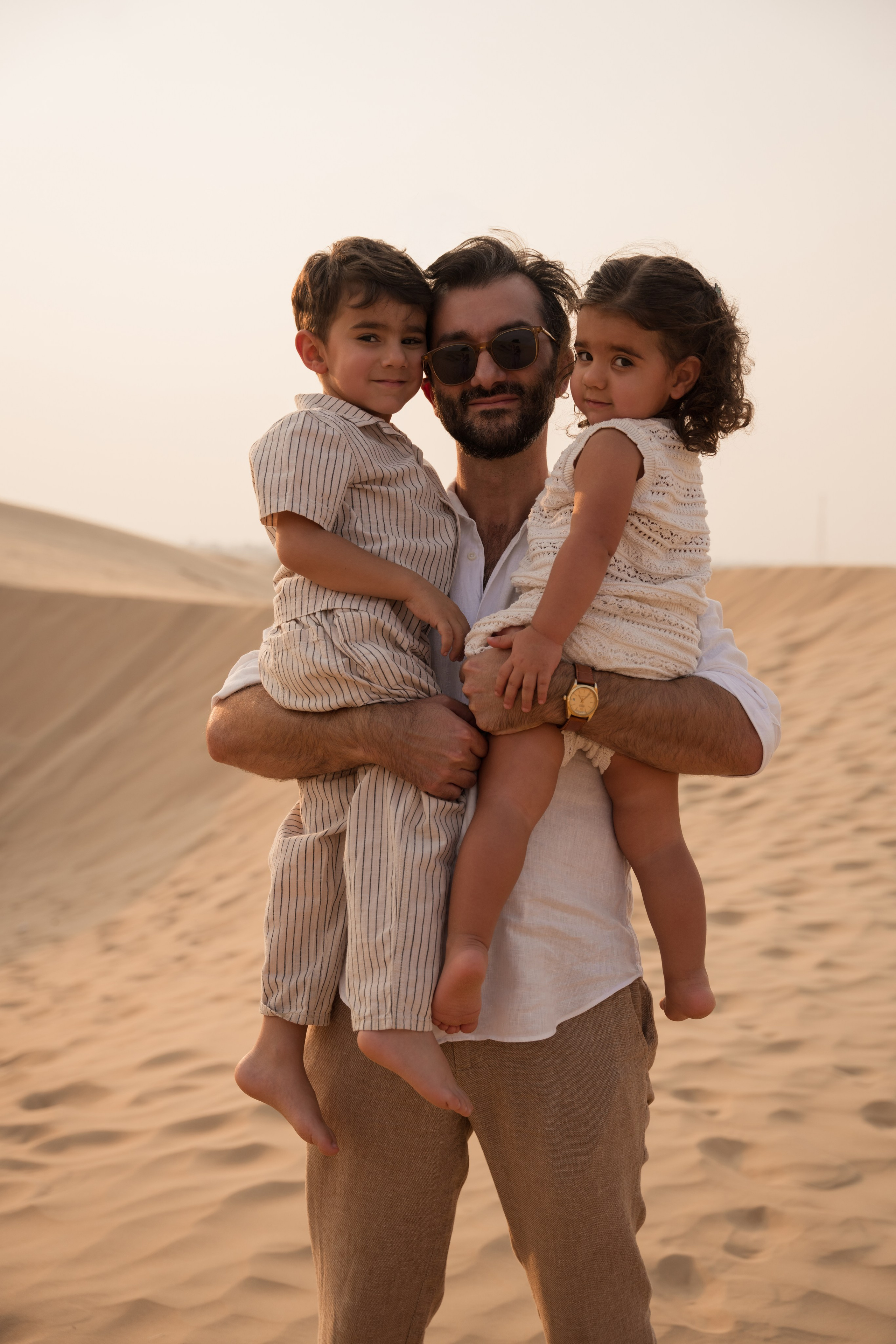 Sun, sand & family. Angela Iakovleva — Family Photographer in Dubai