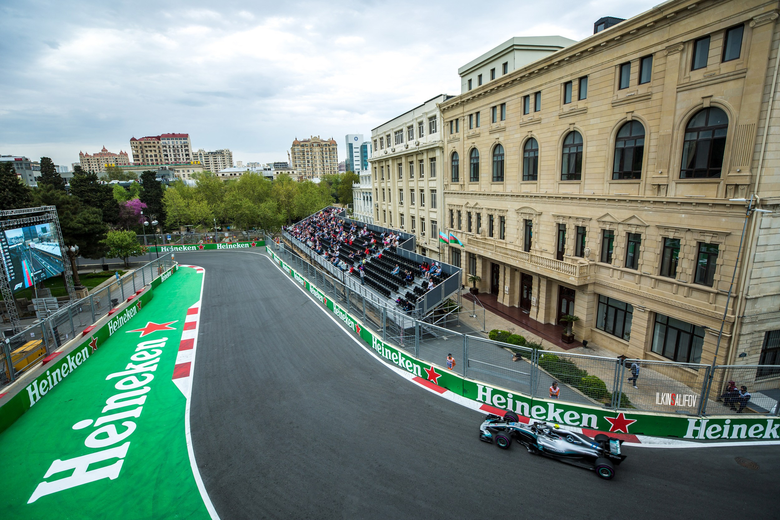 FORMULA 1. WORLDWIDE COMMERCIAL AUTOMOTIVE PHOTOGRAPHER