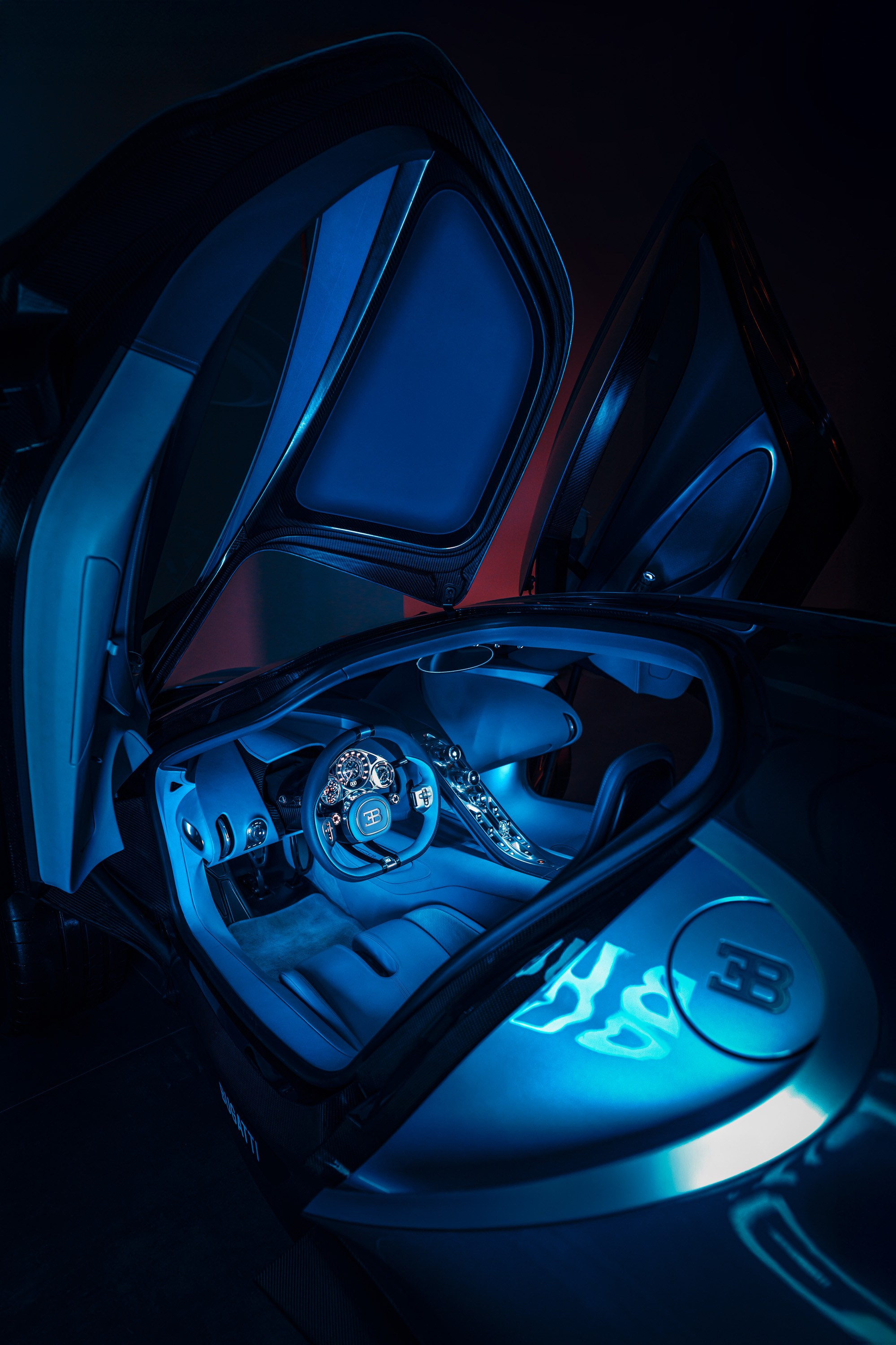 BUGATTI. WORLDWIDE COMMERCIAL AUTOMOTIVE PHOTOGRAPHER