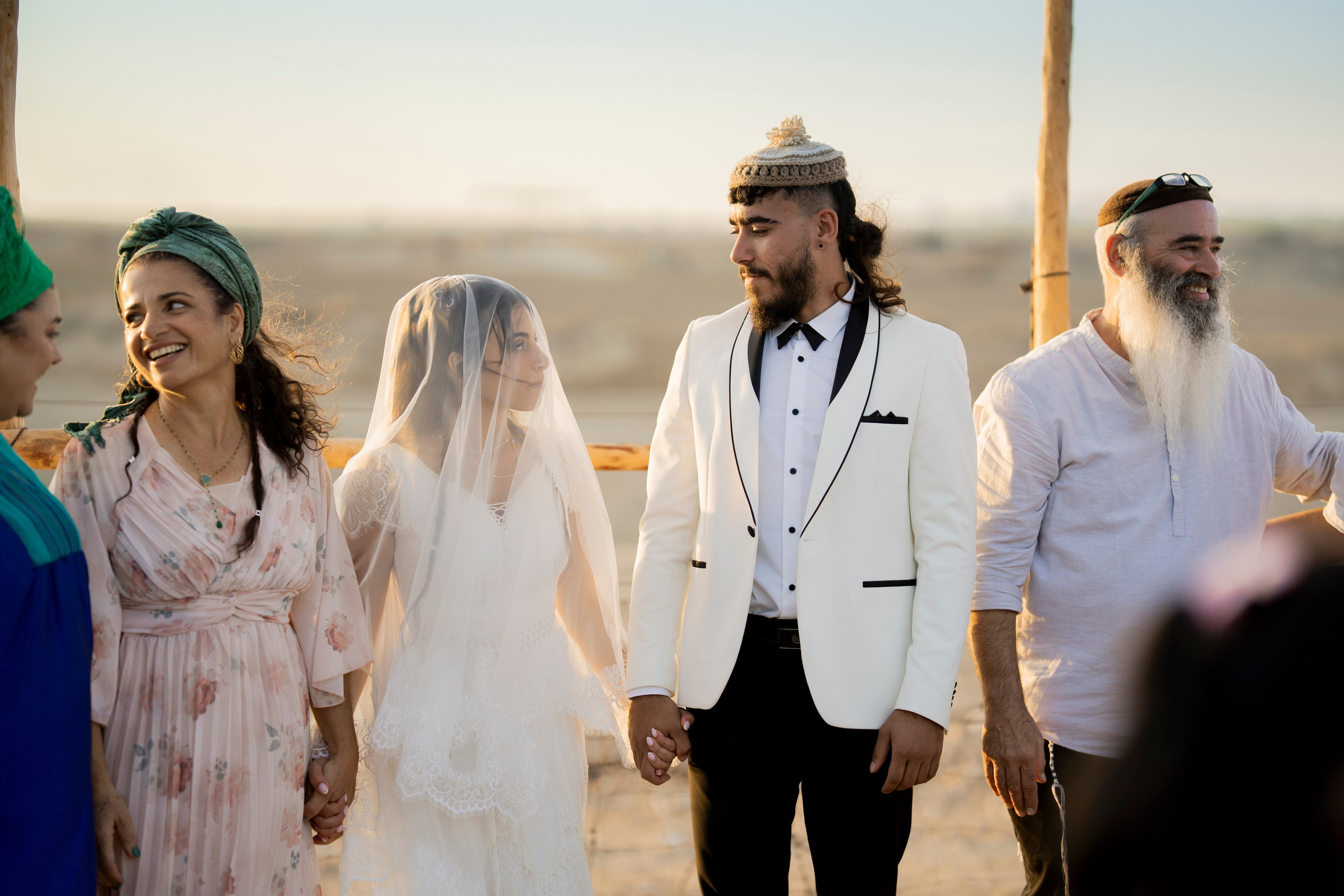 אביה ואחיה. יוסף מזרחי צילום חתונה, ברית וזוגיות. צלם מקצועי שאוהב להוציא אתכם הכי יפים ברגעים הכי מרגשים